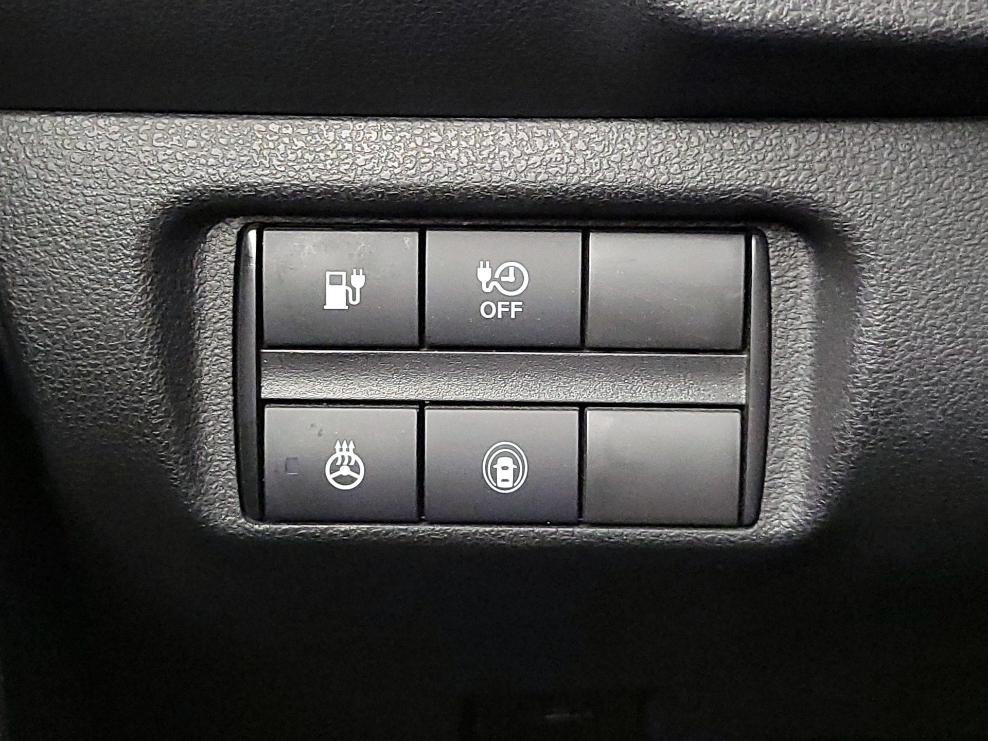 Thumbnail: 2022 Nissan Leaf - 13