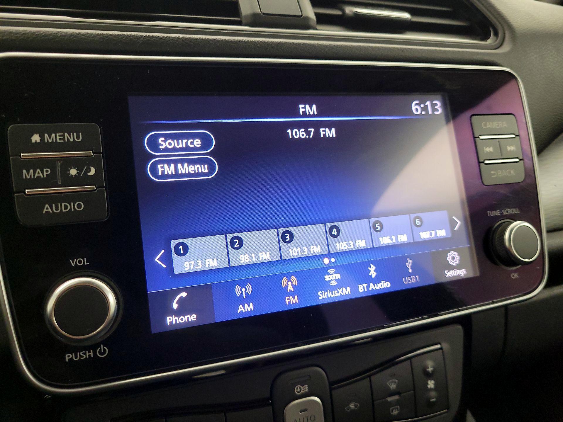 Thumbnail: 2022 Nissan Leaf - 16