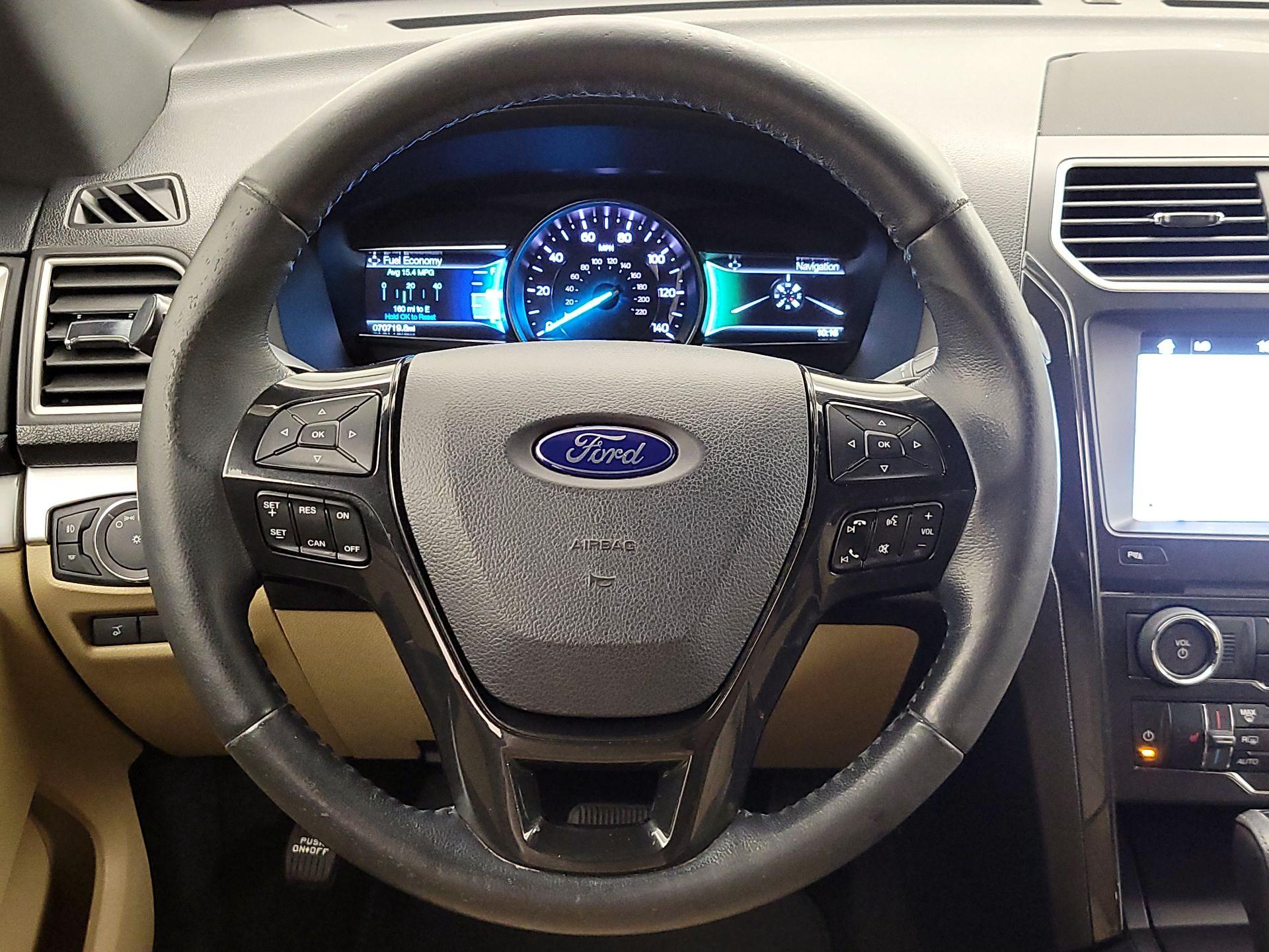 Thumbnail: 2017 Ford Explorer - 10