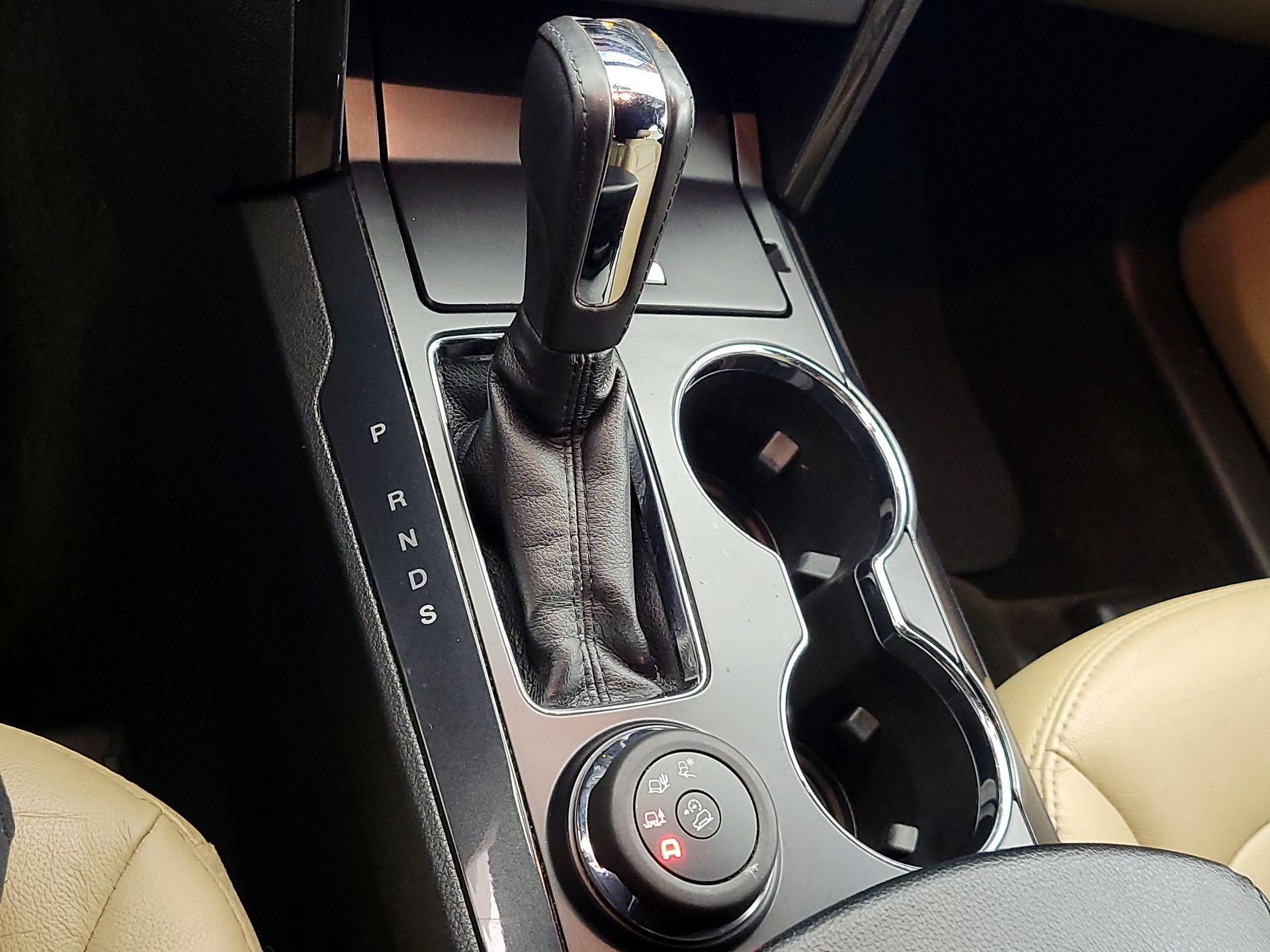 Thumbnail: 2017 Ford Explorer - 18