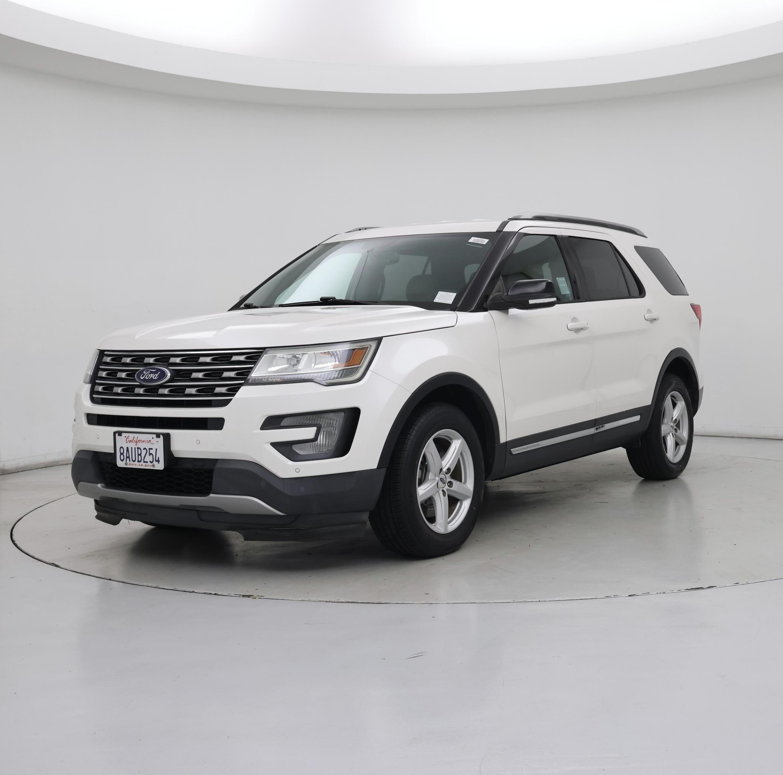 Thumbnail: 2017 Ford Explorer - 4