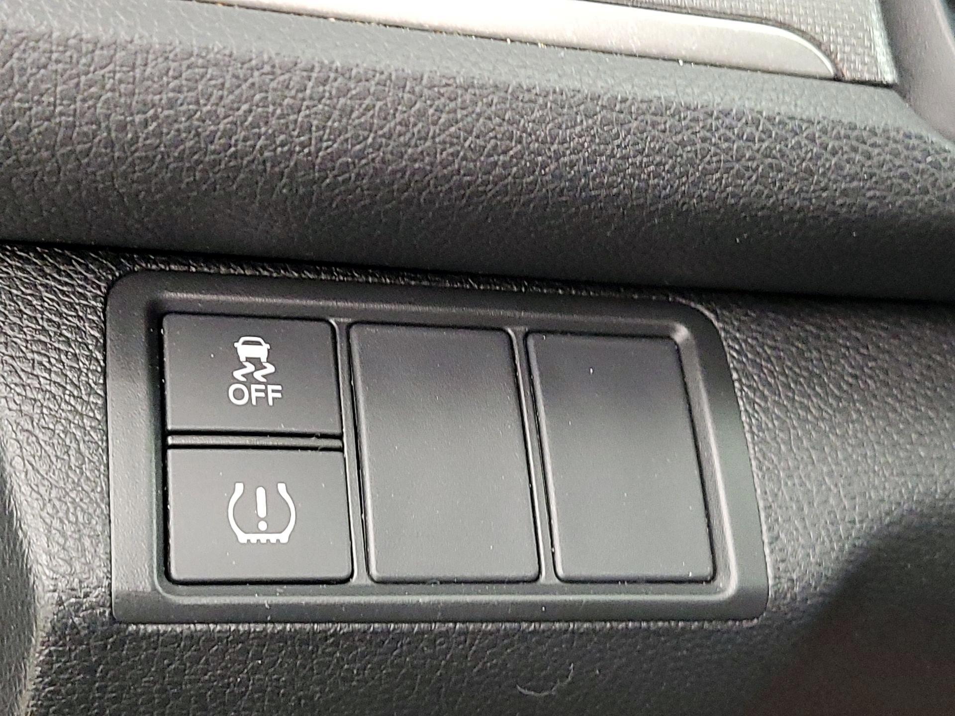 Thumbnail: 2016 Honda Civic - 13