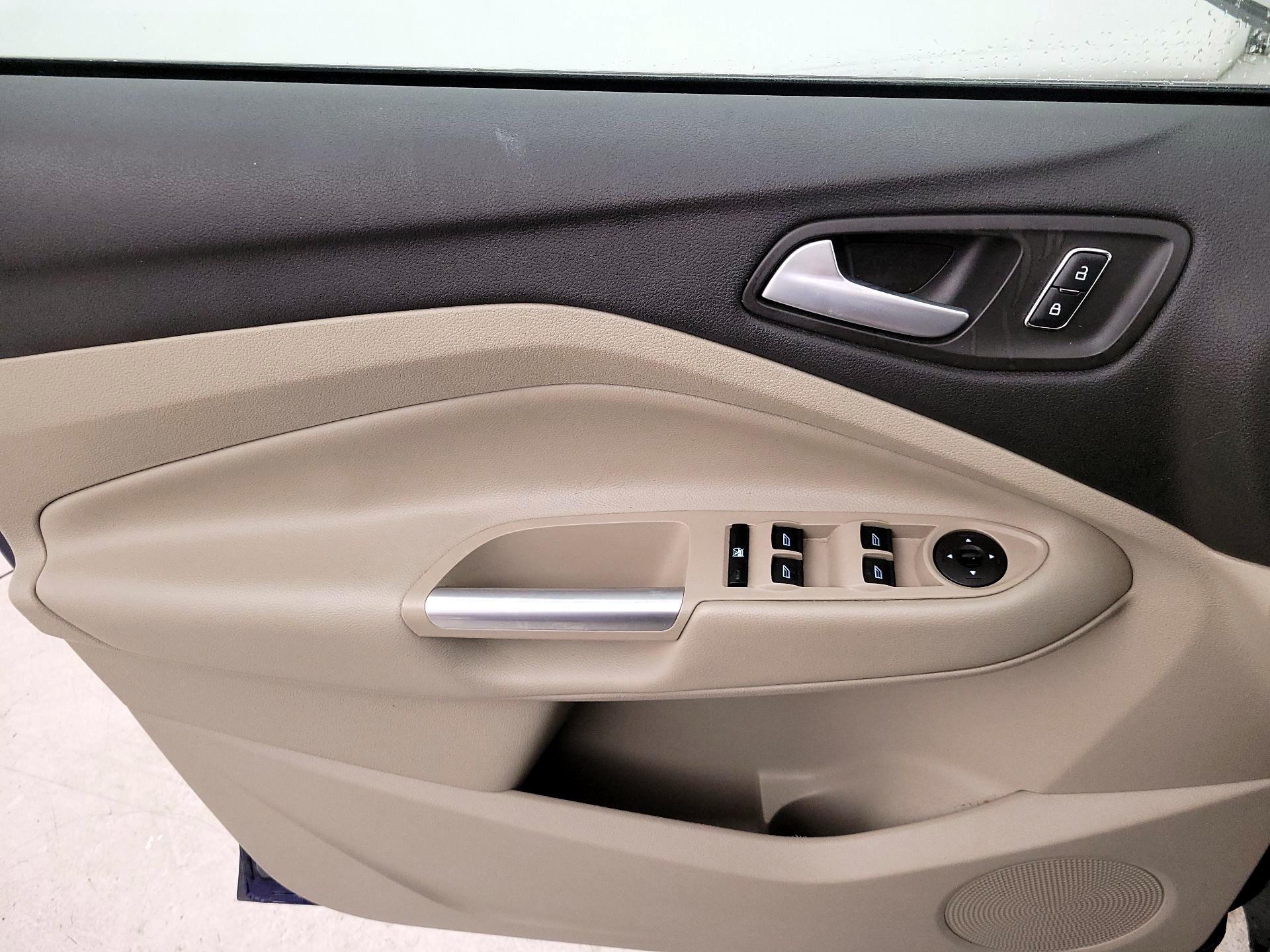 Thumbnail: 2014 Ford Escape - 12