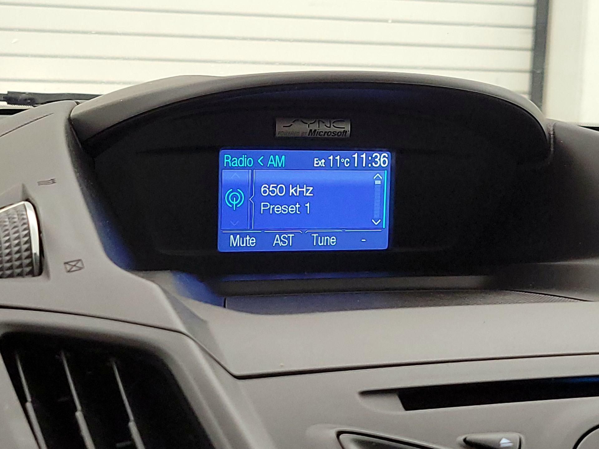 Thumbnail: 2014 Ford Escape - 15