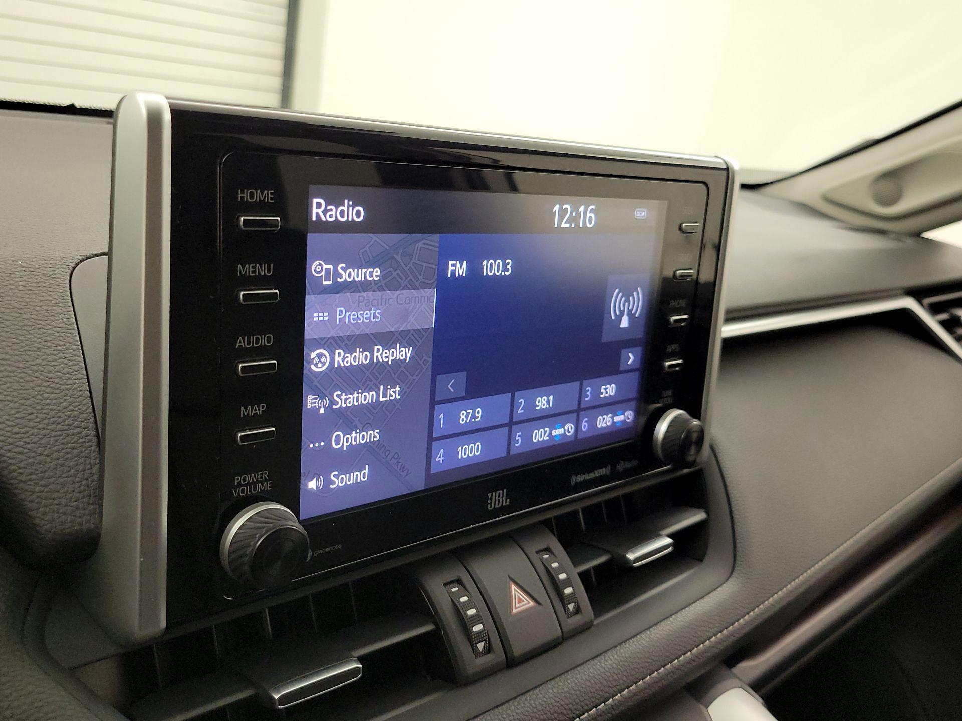 Thumbnail: 2020 Toyota RAV4 - 16