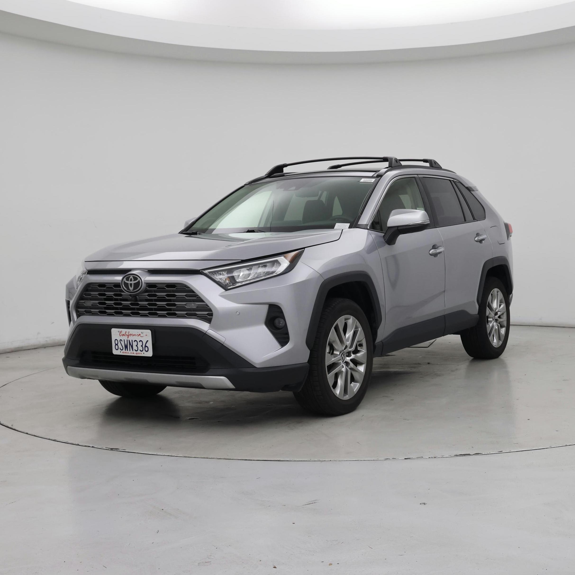 Thumbnail: 2020 Toyota RAV4 - 4