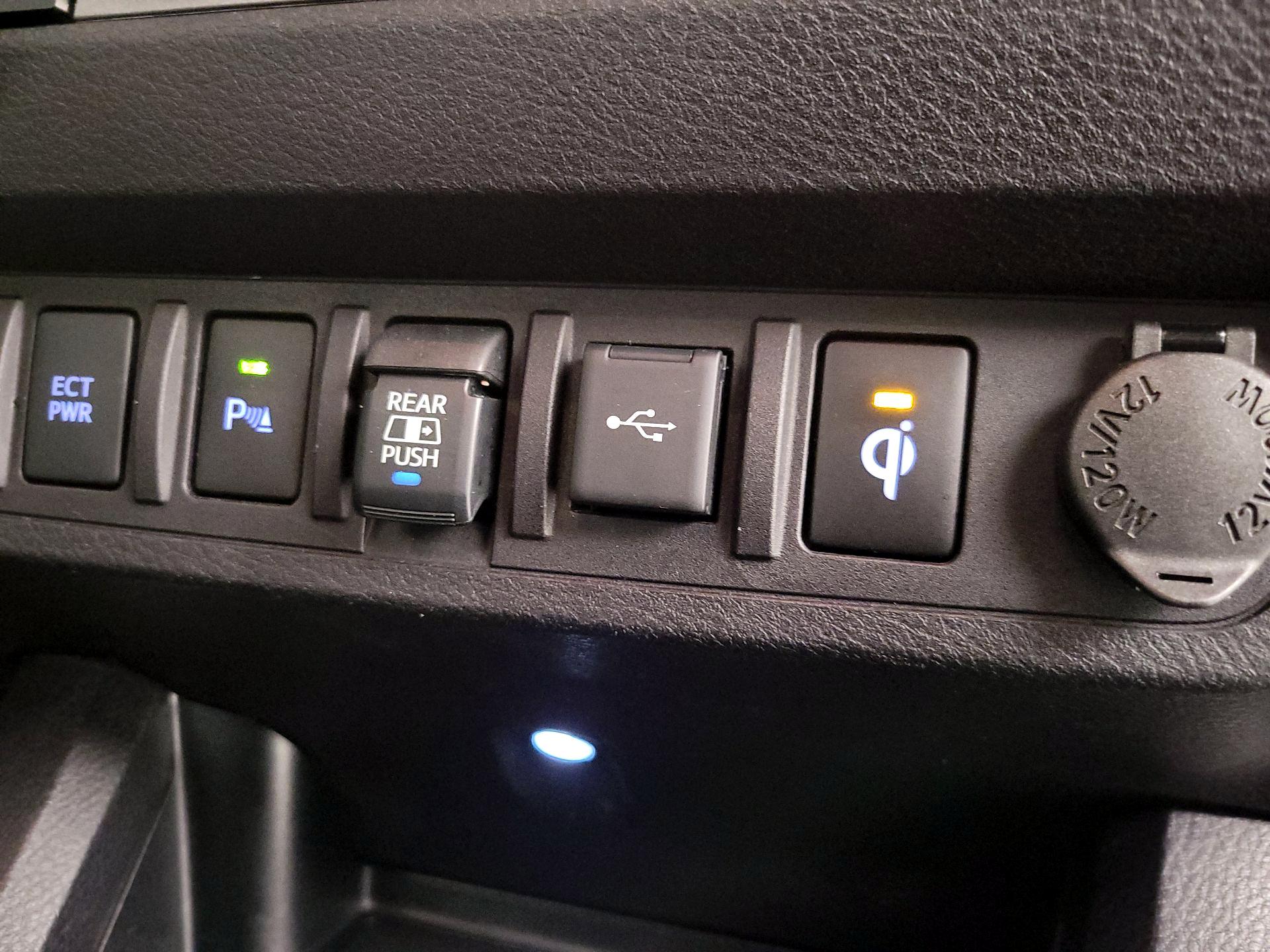 Thumbnail: 2021 Toyota Tacoma - 18