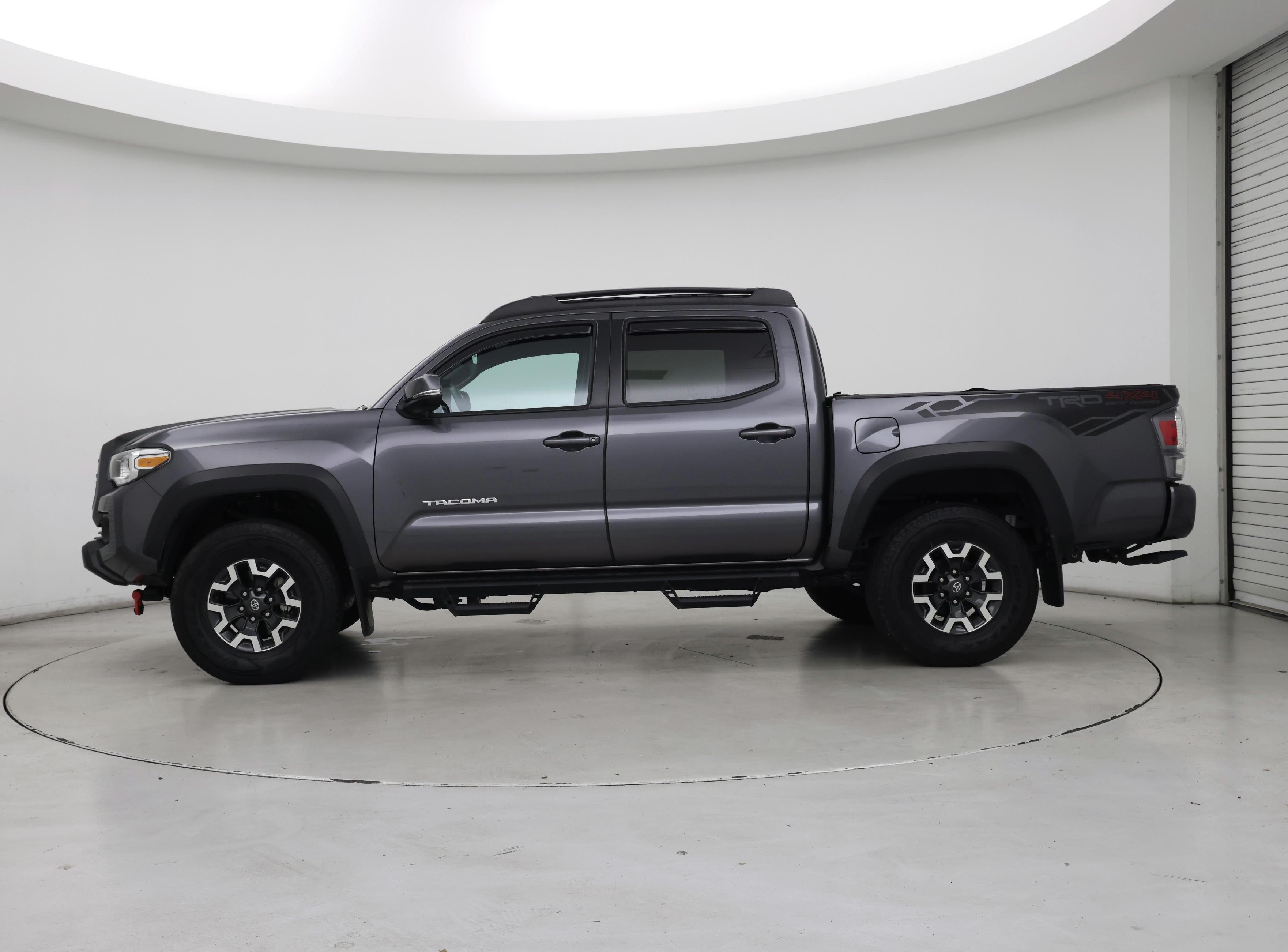 Thumbnail: 2021 Toyota Tacoma - 3