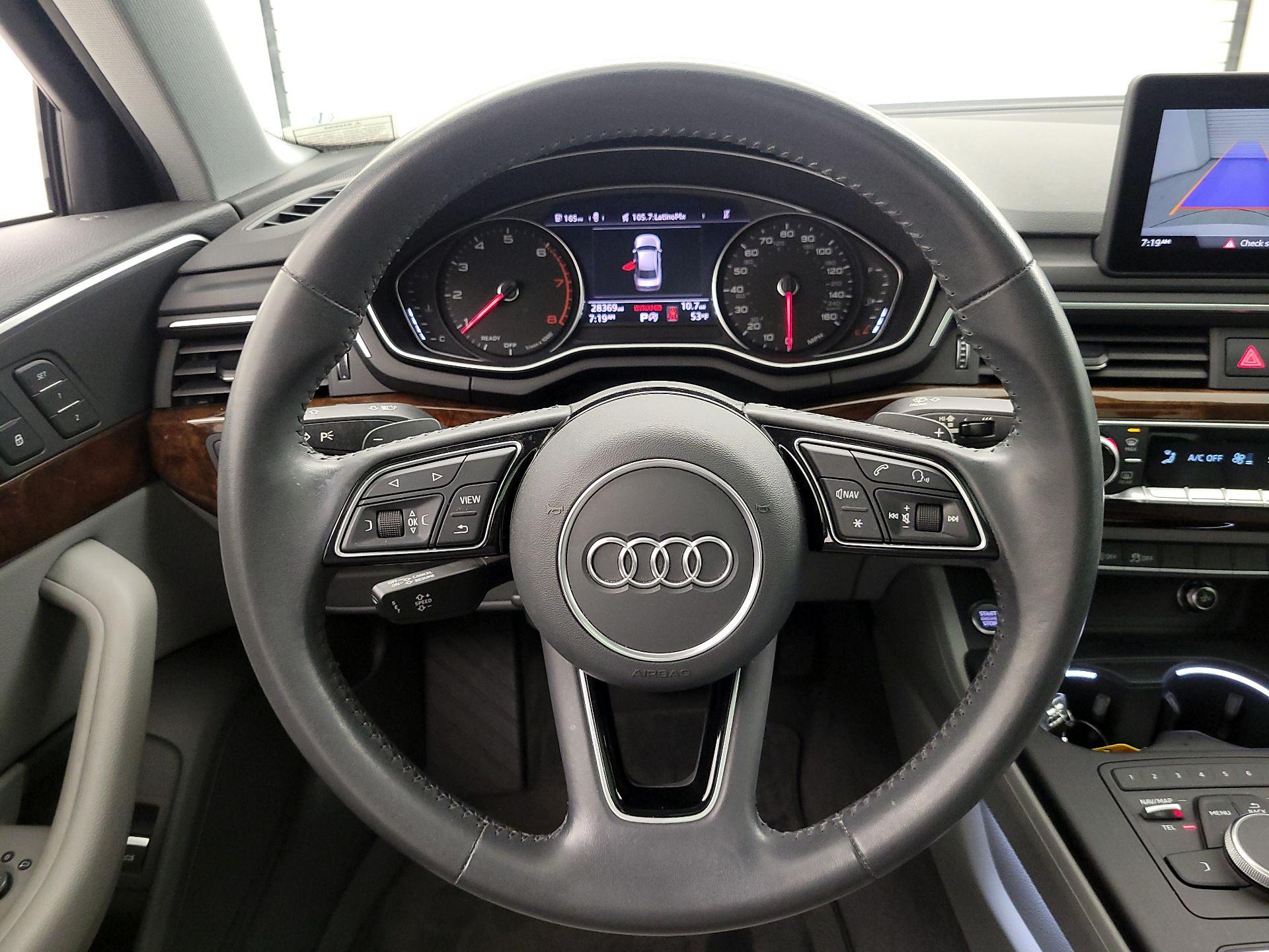 Thumbnail: 2019 Audi A4 - 10