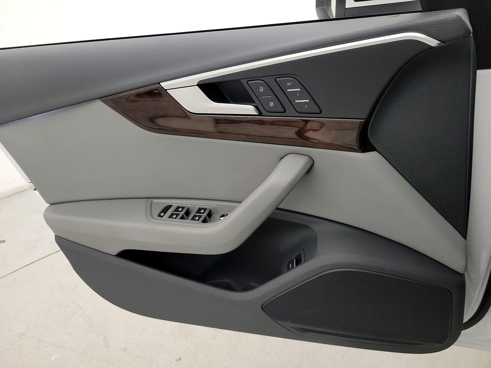 Thumbnail: 2019 Audi A4 - 12