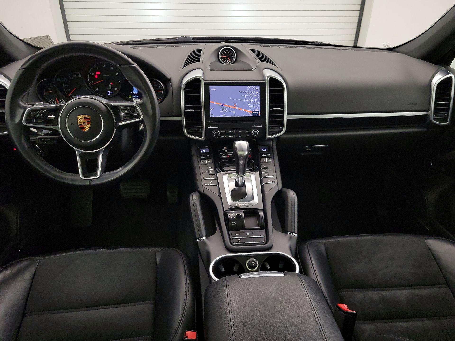 Thumbnail: 2018 Porsche Cayenne - 9