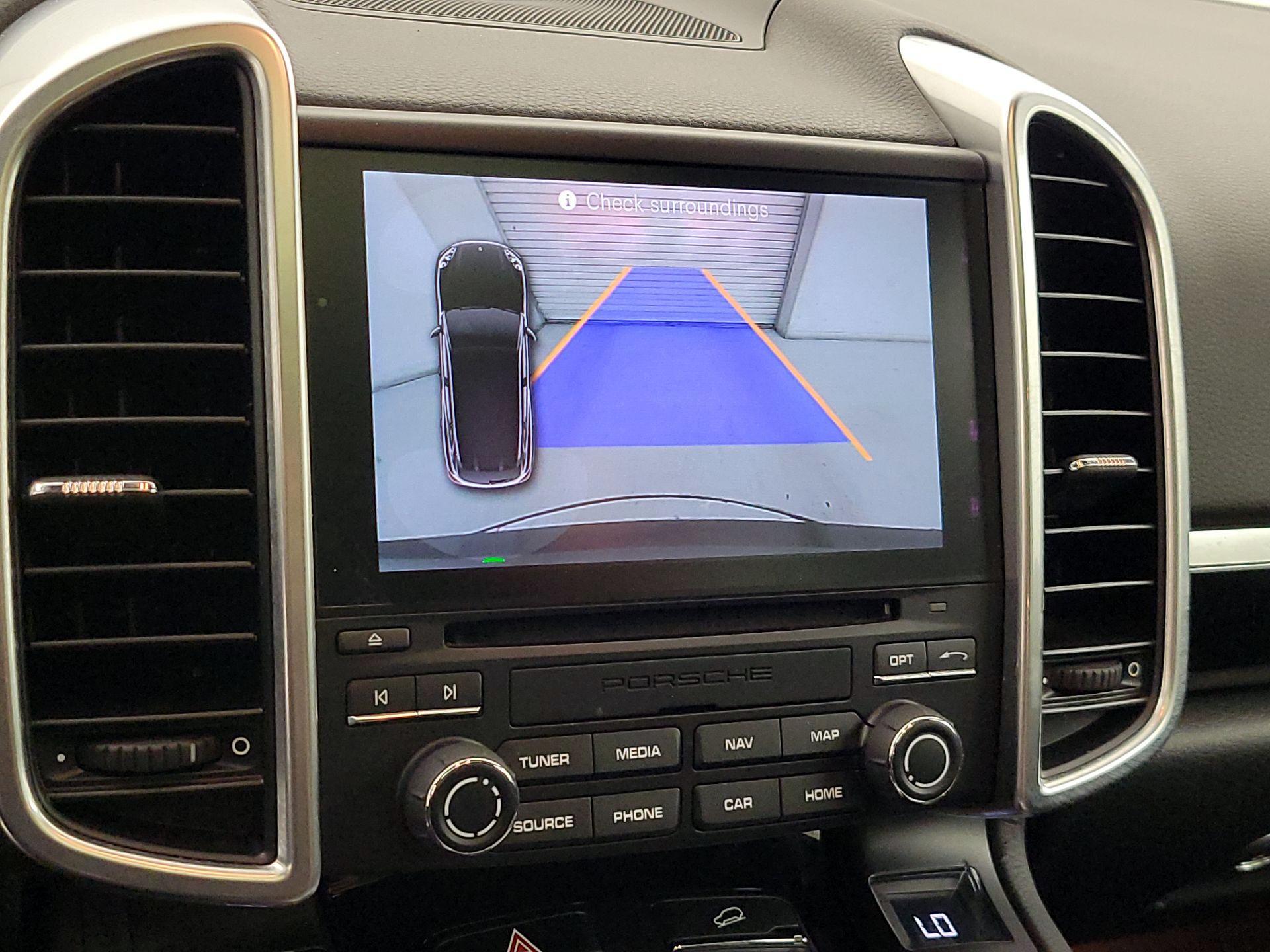 Thumbnail: 2018 Porsche Cayenne - 15