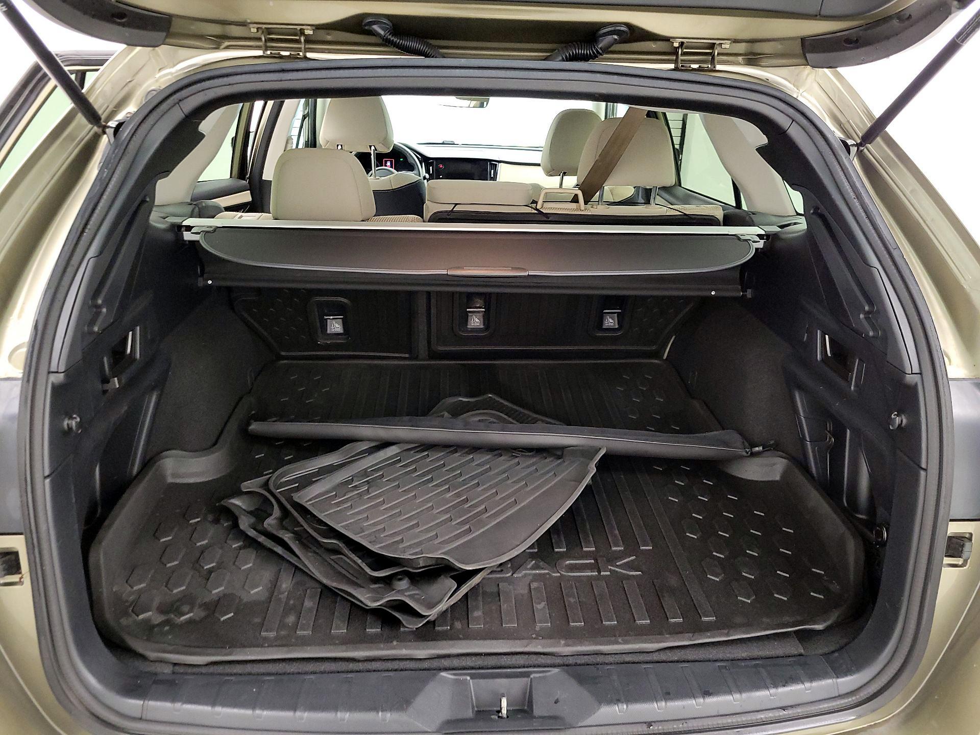 Thumbnail: 2020 Subaru Outback - 20