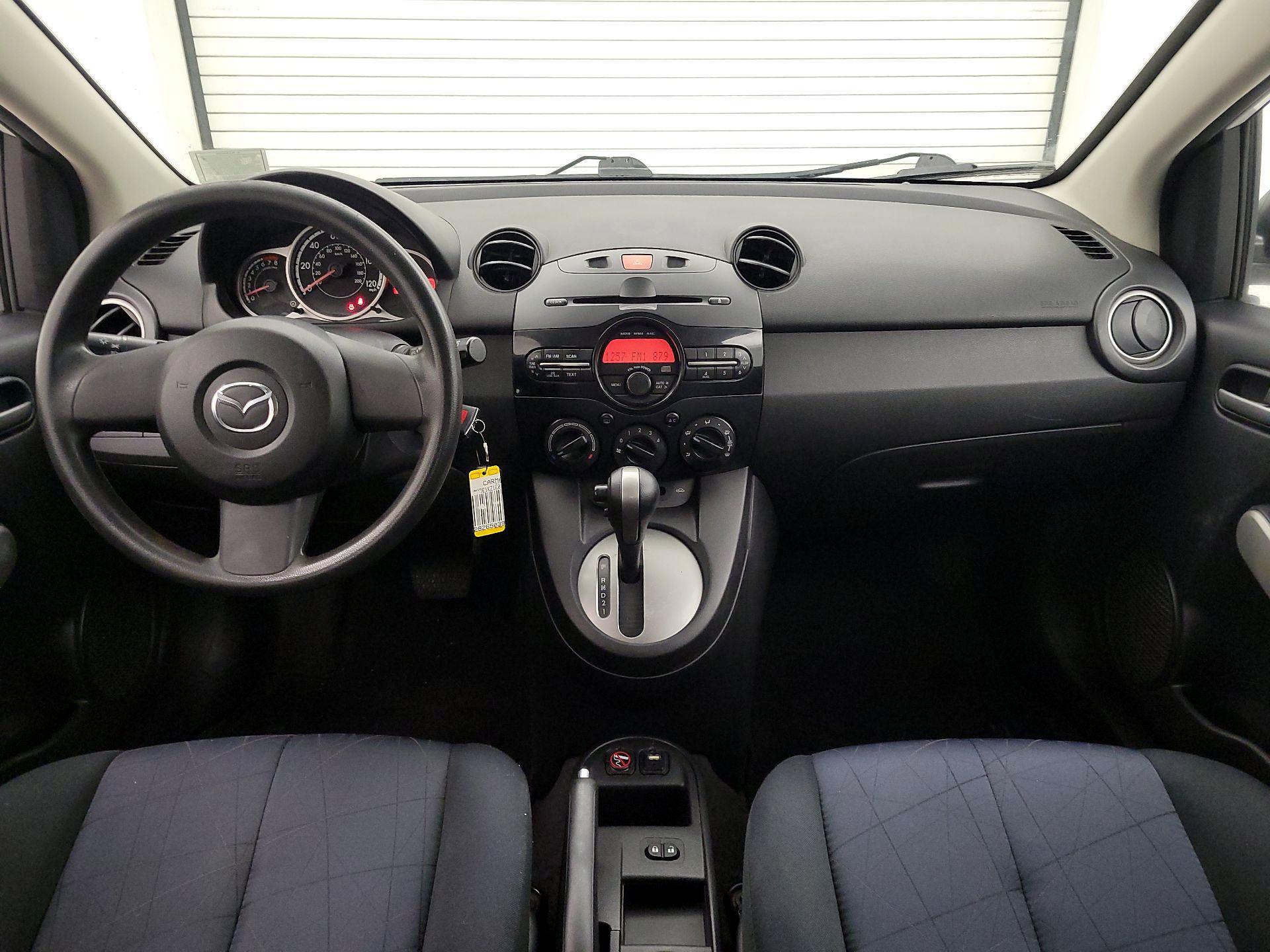 Thumbnail: 2014 Mazda Mazda2 - 9