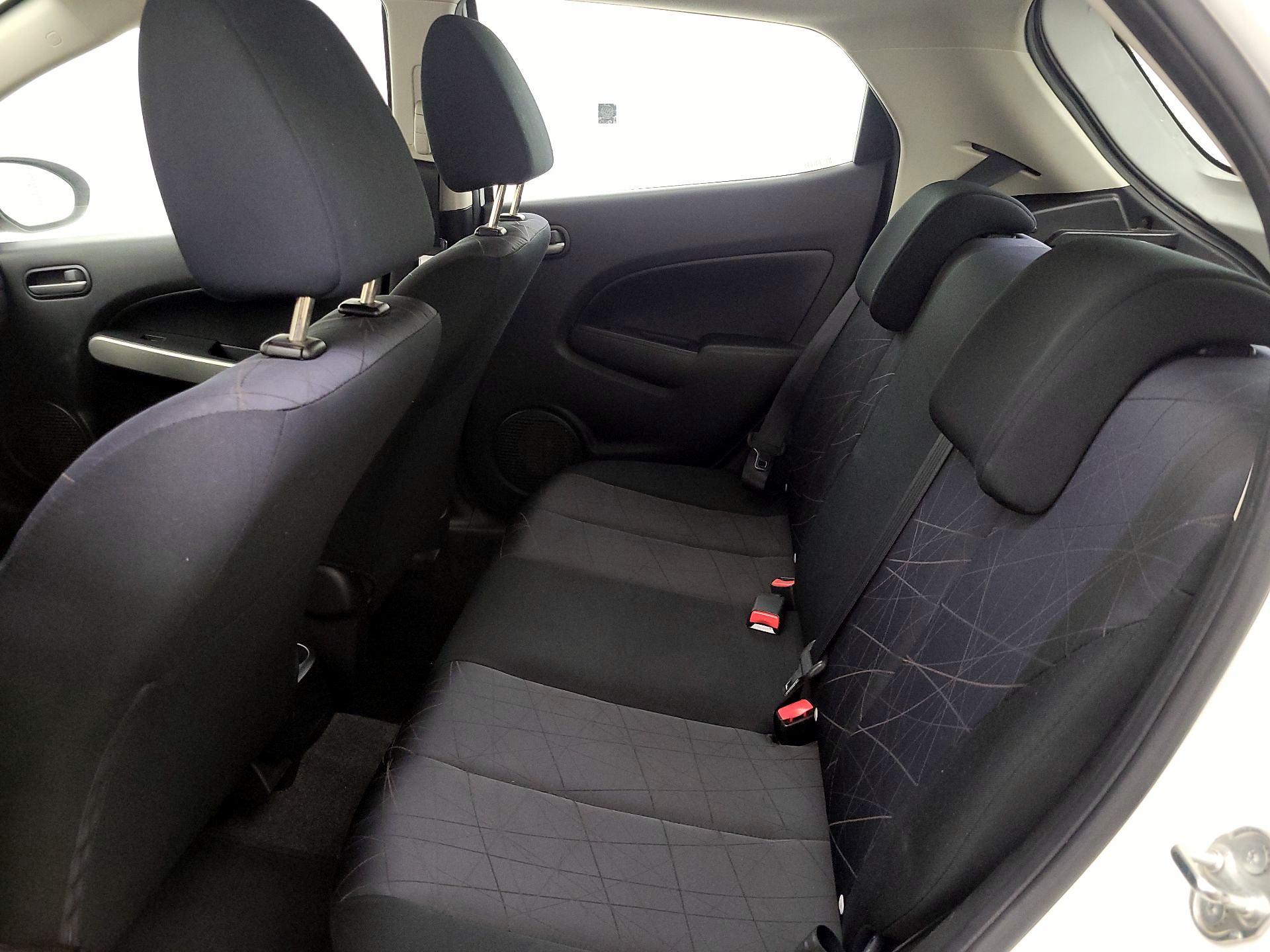 Thumbnail: 2014 Mazda Mazda2 - 18