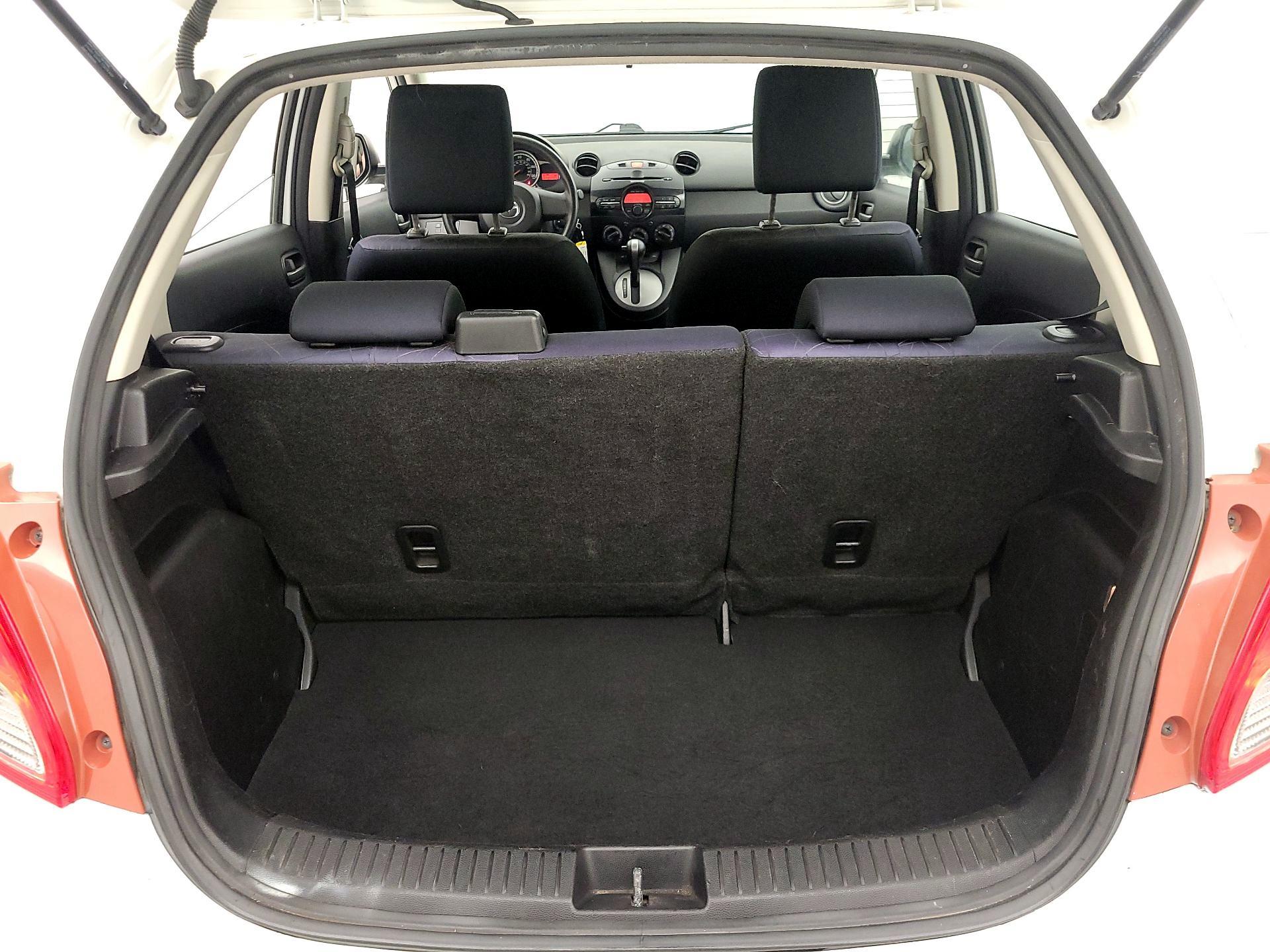 Thumbnail: 2014 Mazda Mazda2 - 19