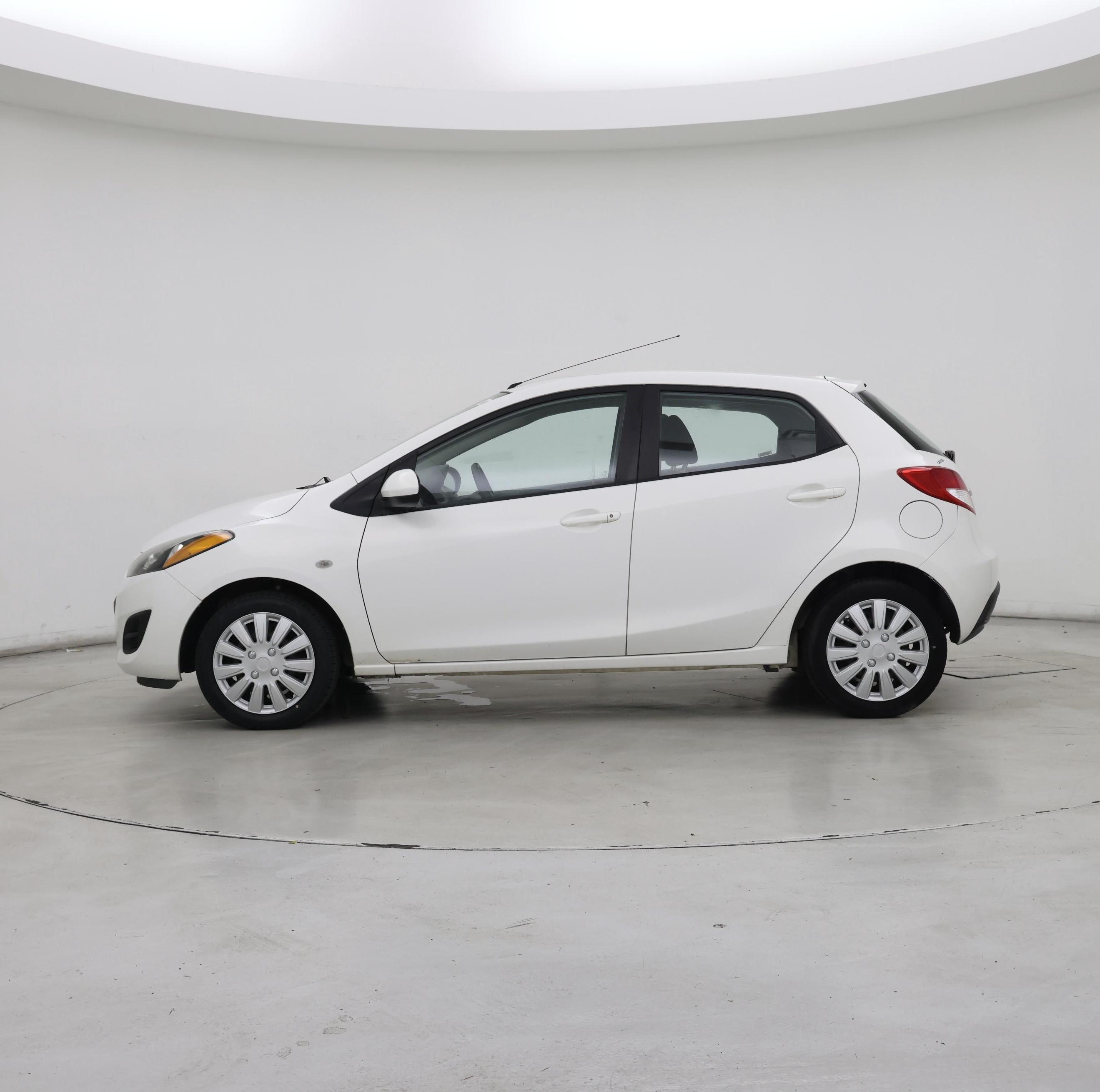 Thumbnail: 2014 Mazda Mazda2 - 3