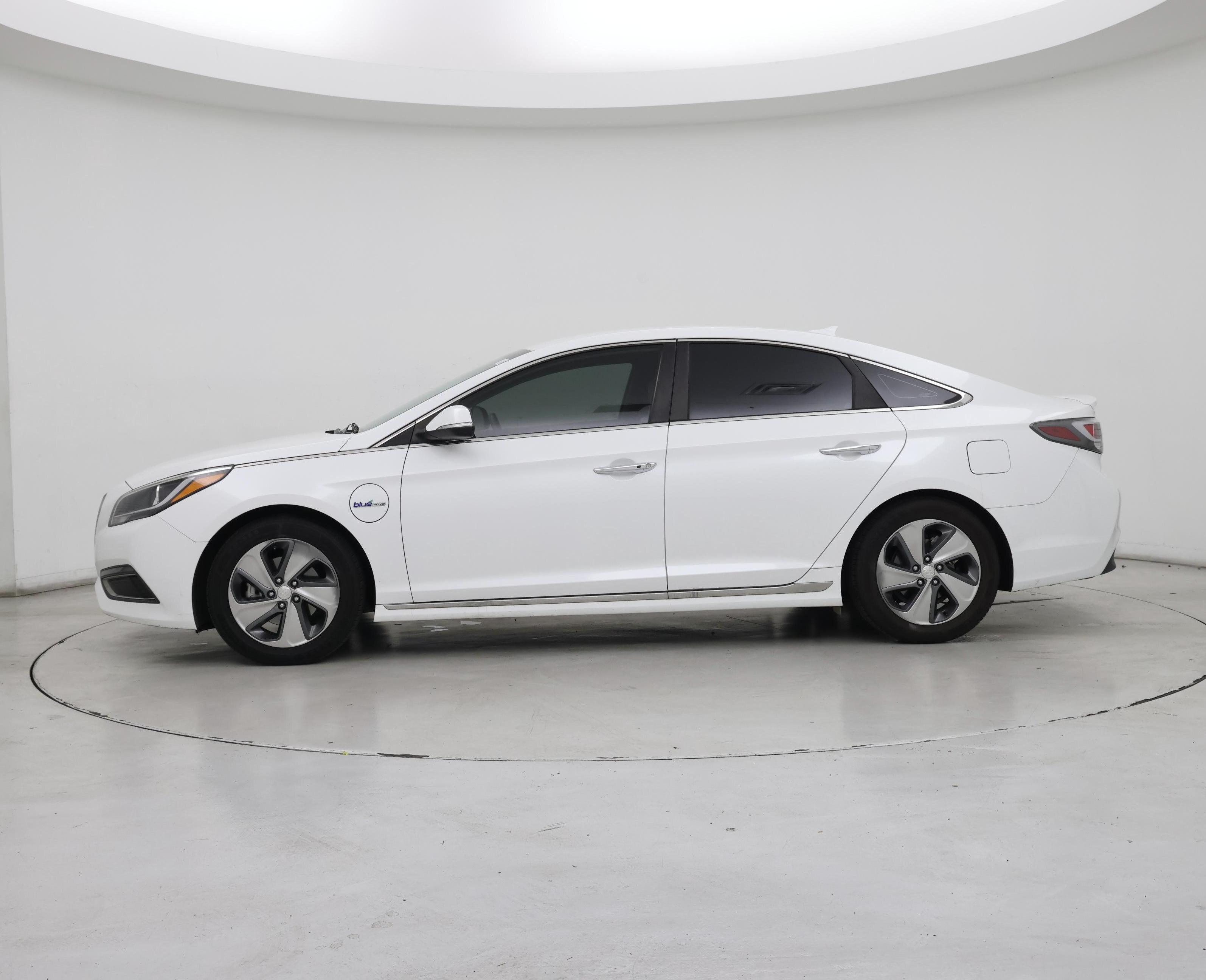 Thumbnail: 2017 Hyundai Sonata - 3