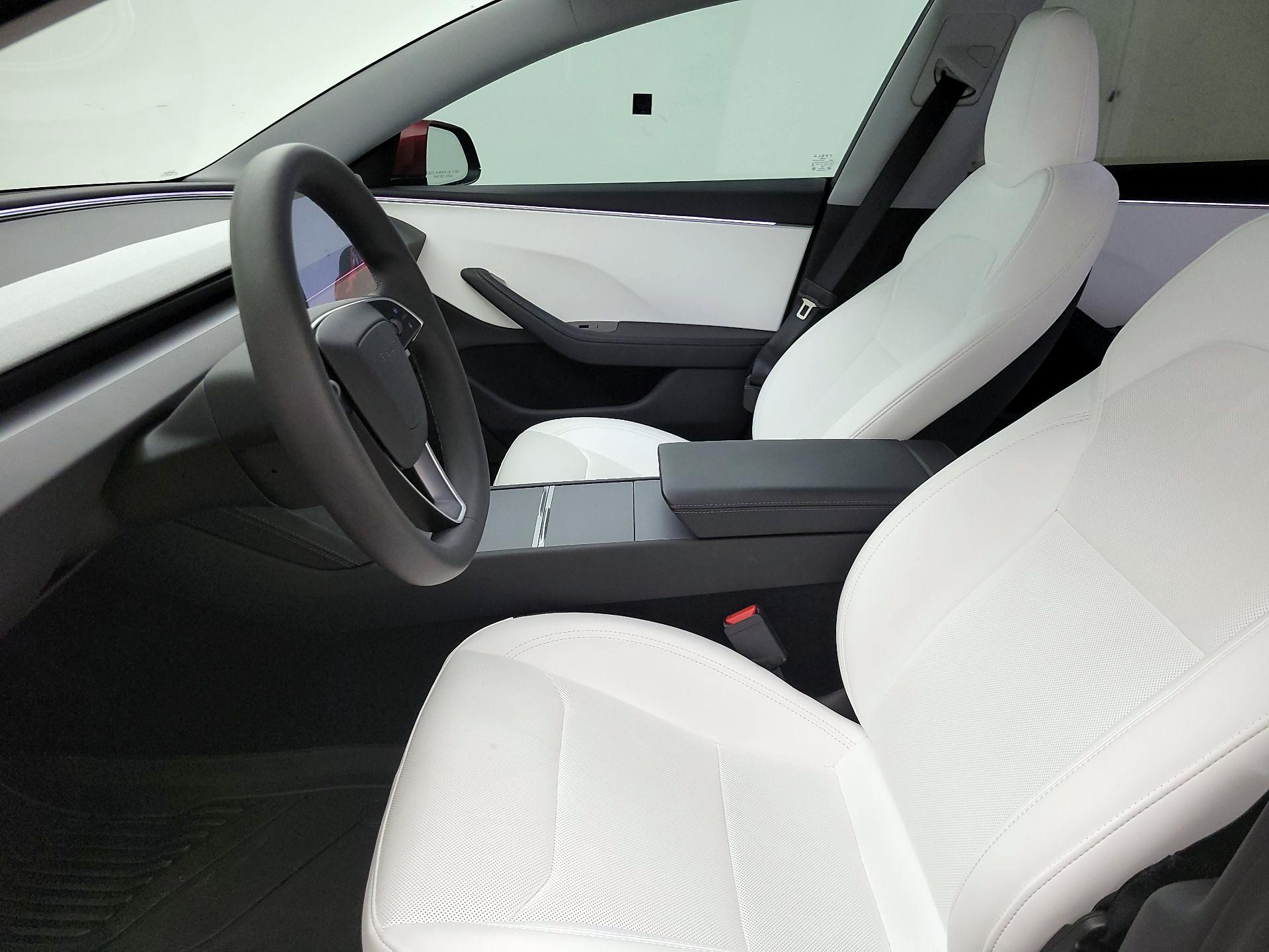 Thumbnail: 2024 Tesla Model 3 - 11