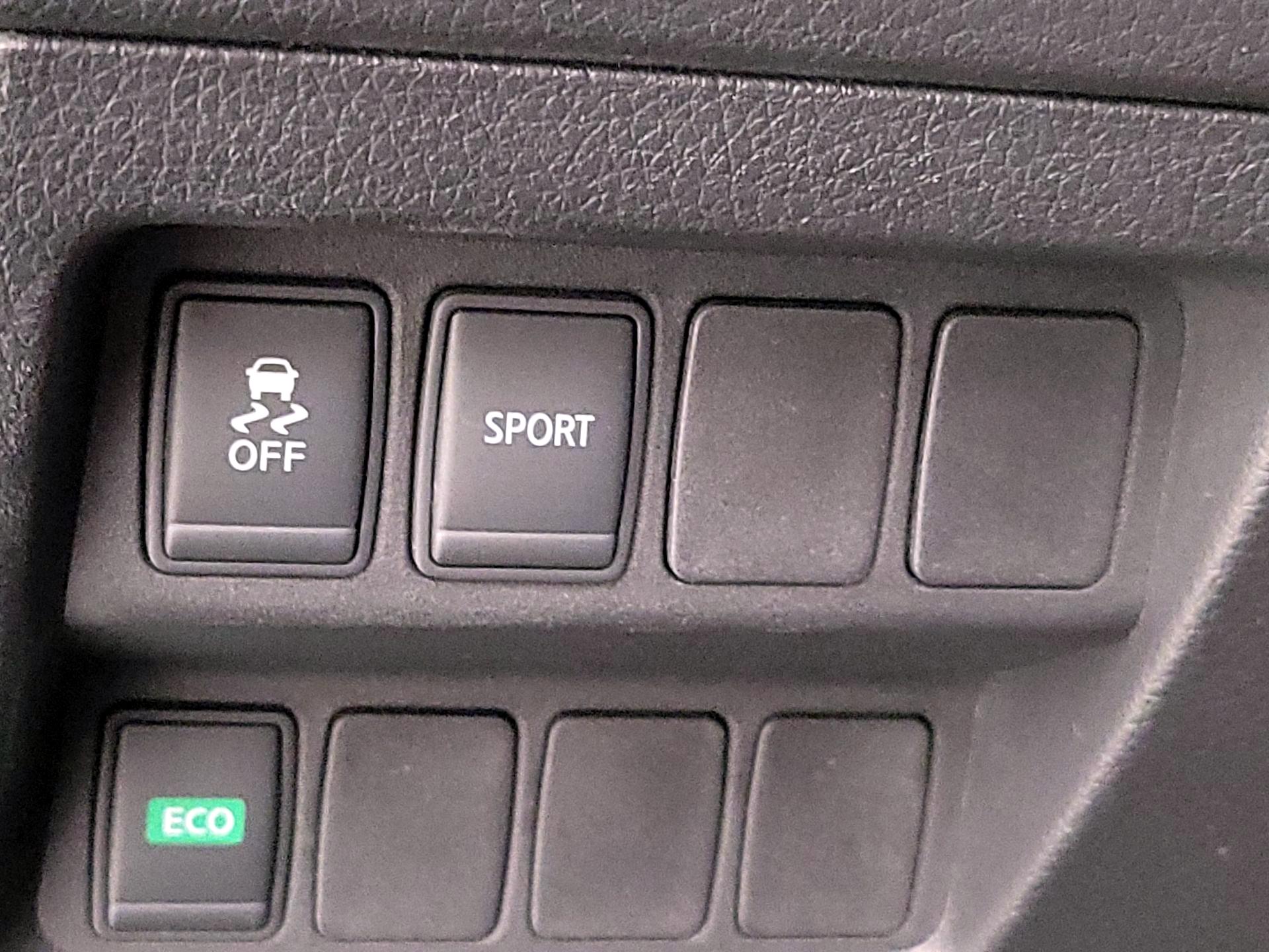 Thumbnail: 2016 Nissan Rogue - 13