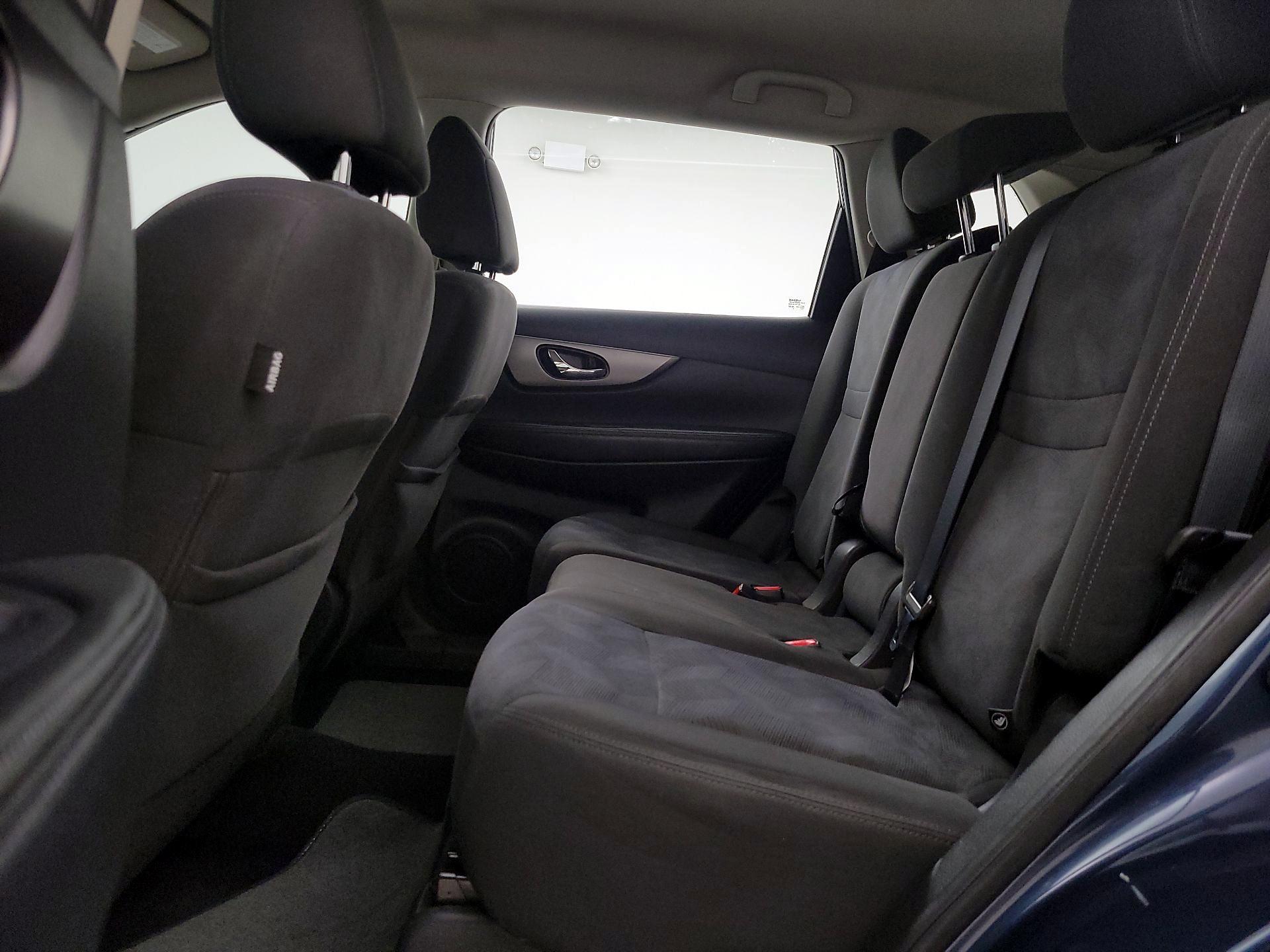 Thumbnail: 2016 Nissan Rogue - 19