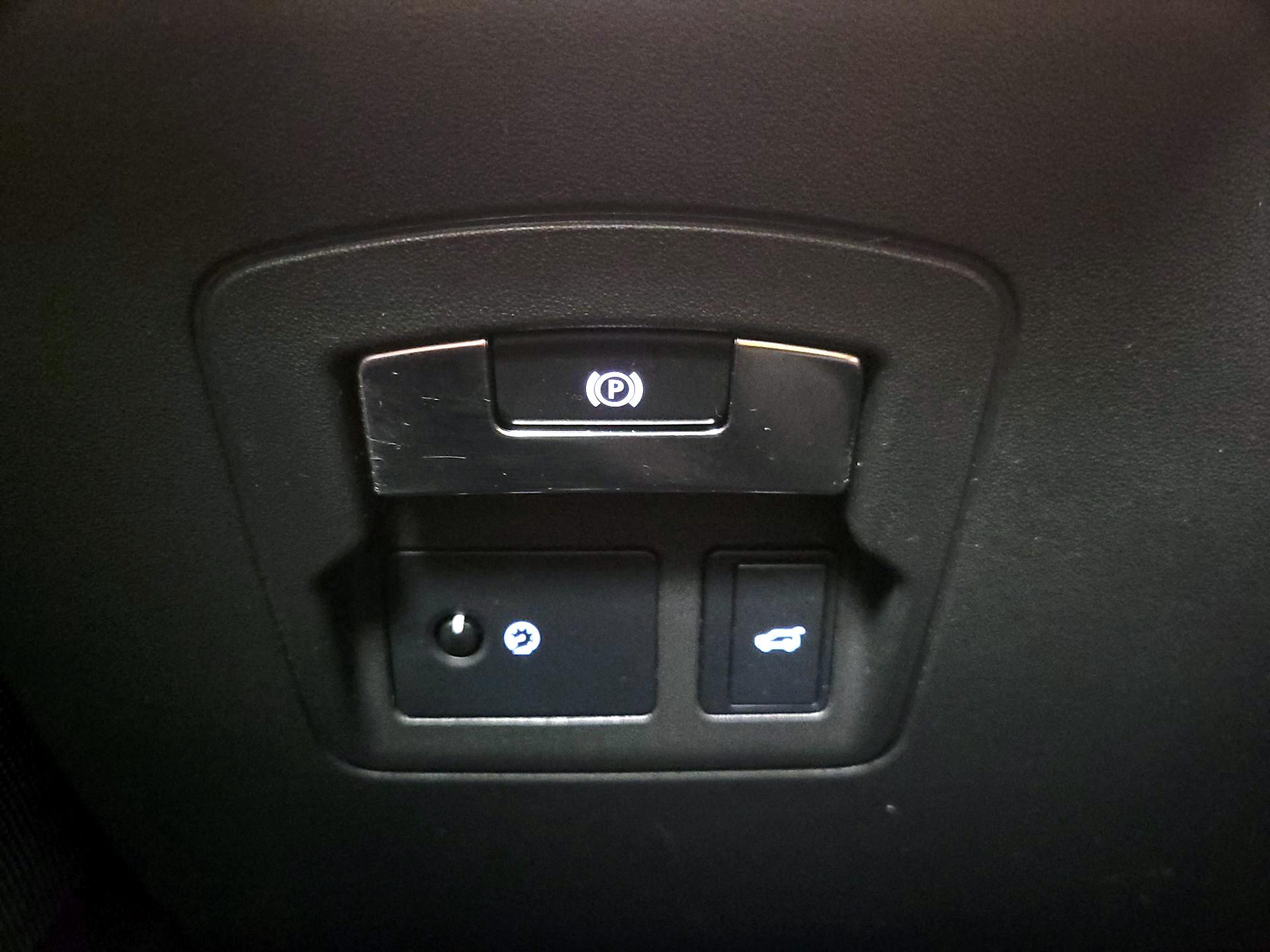 Thumbnail: 2018 Land Rover Range Rover Velar - 13