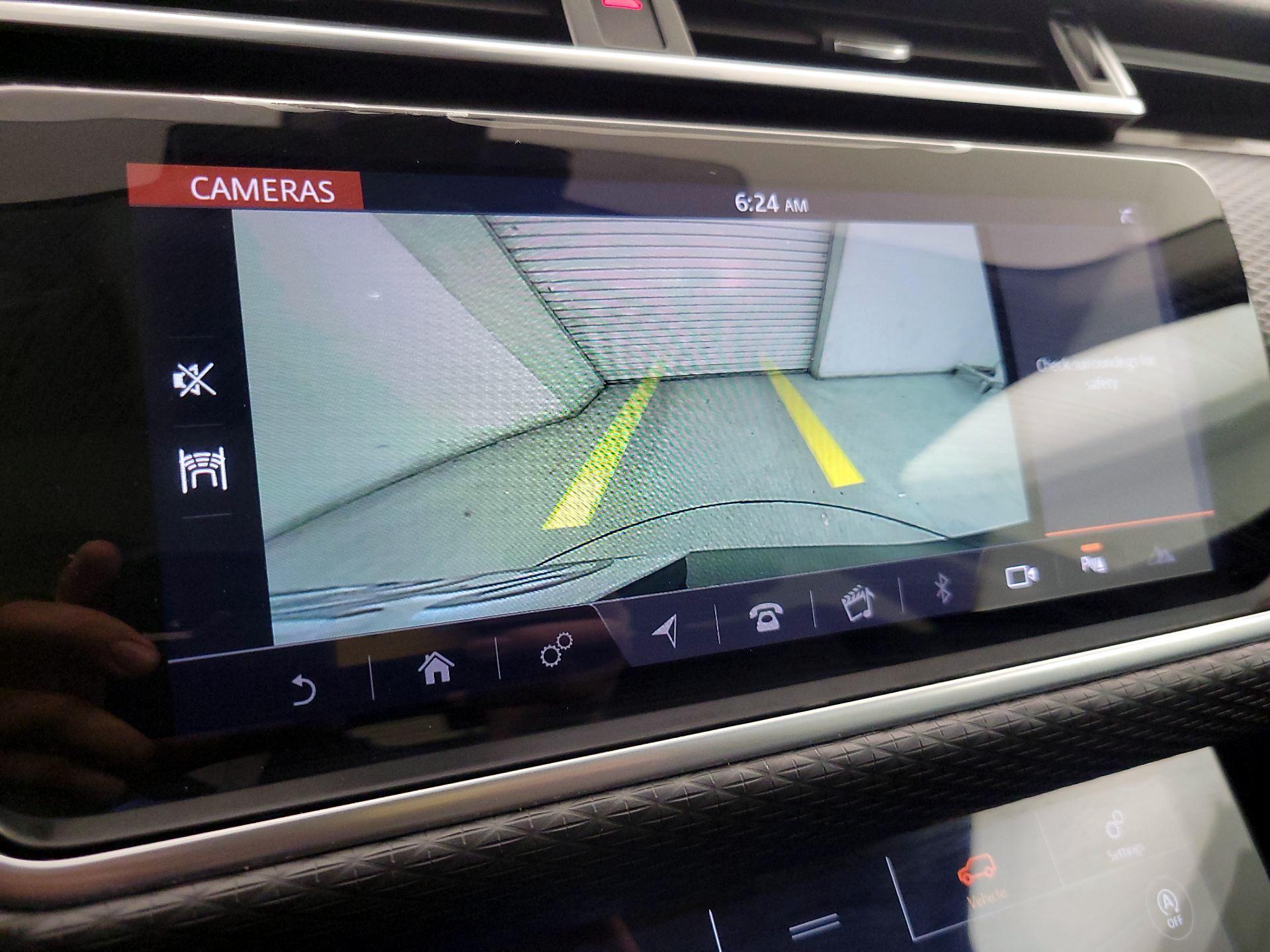 Thumbnail: 2018 Land Rover Range Rover Velar - 15