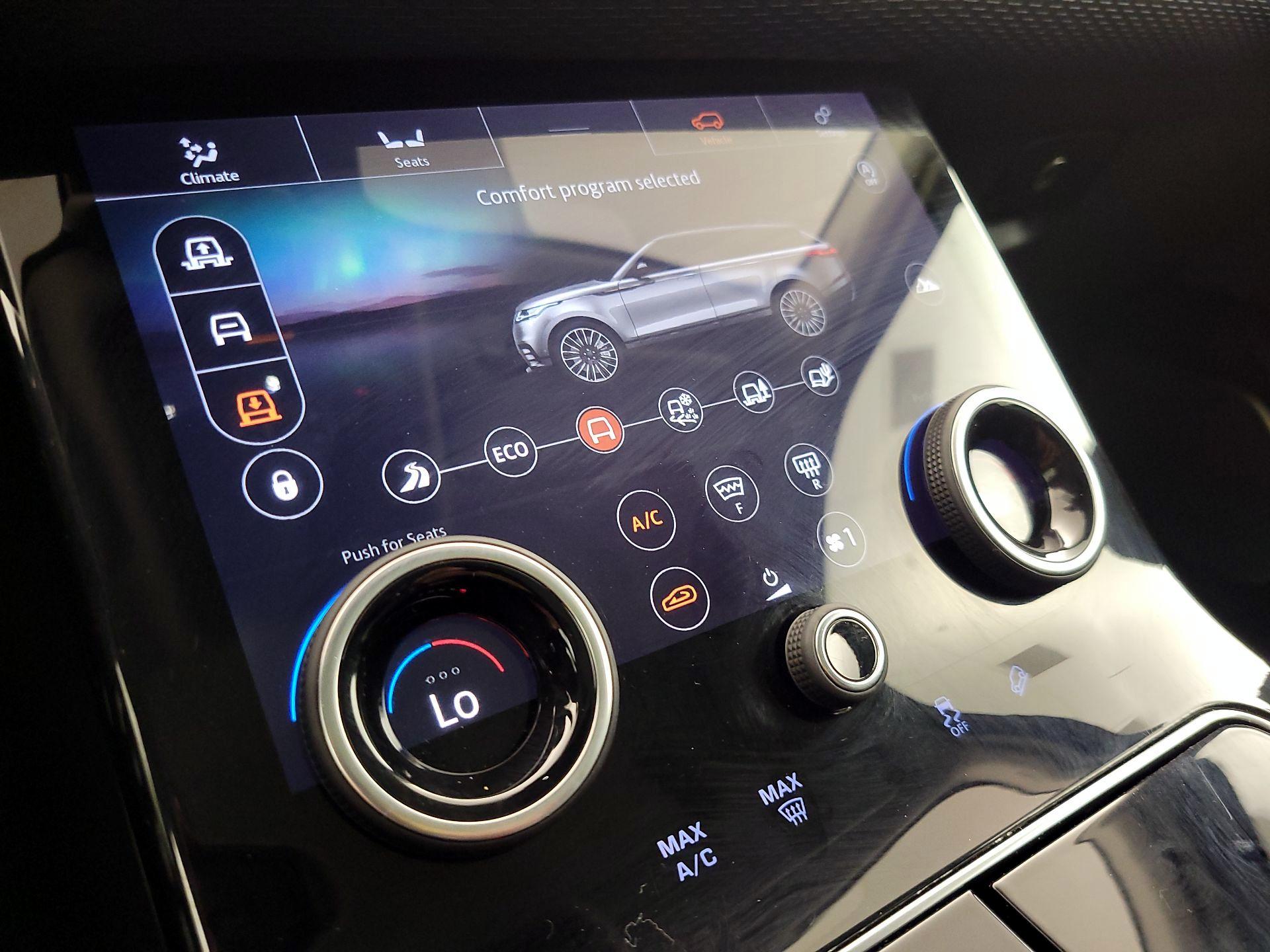 Thumbnail: 2018 Land Rover Range Rover Velar - 17