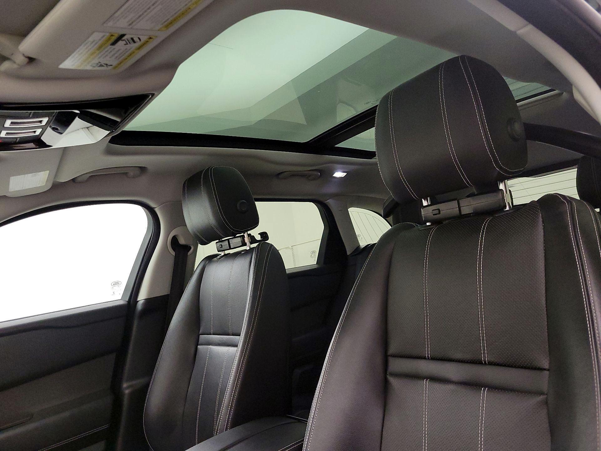 Thumbnail: 2018 Land Rover Range Rover Velar - 19