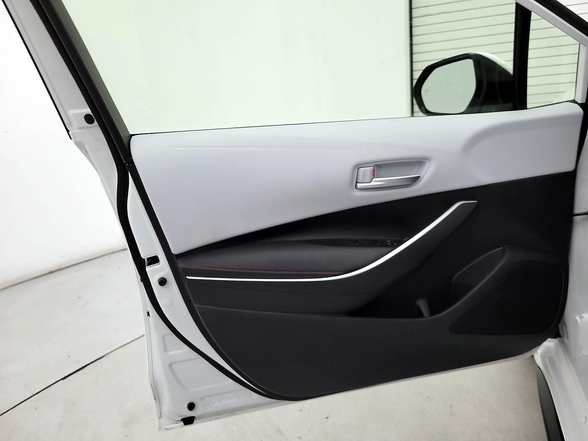 Thumbnail: 2024 Toyota Corolla - 12