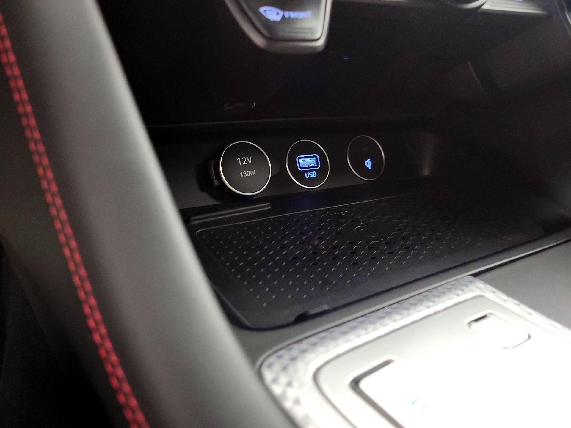 Thumbnail: 2022 Genesis G70 - 19