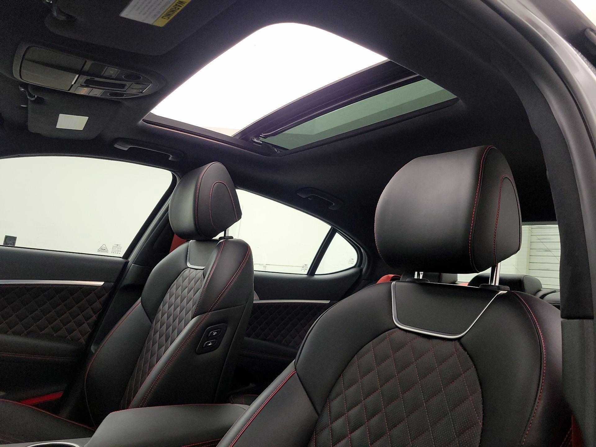 Thumbnail: 2022 Genesis G70 - 20