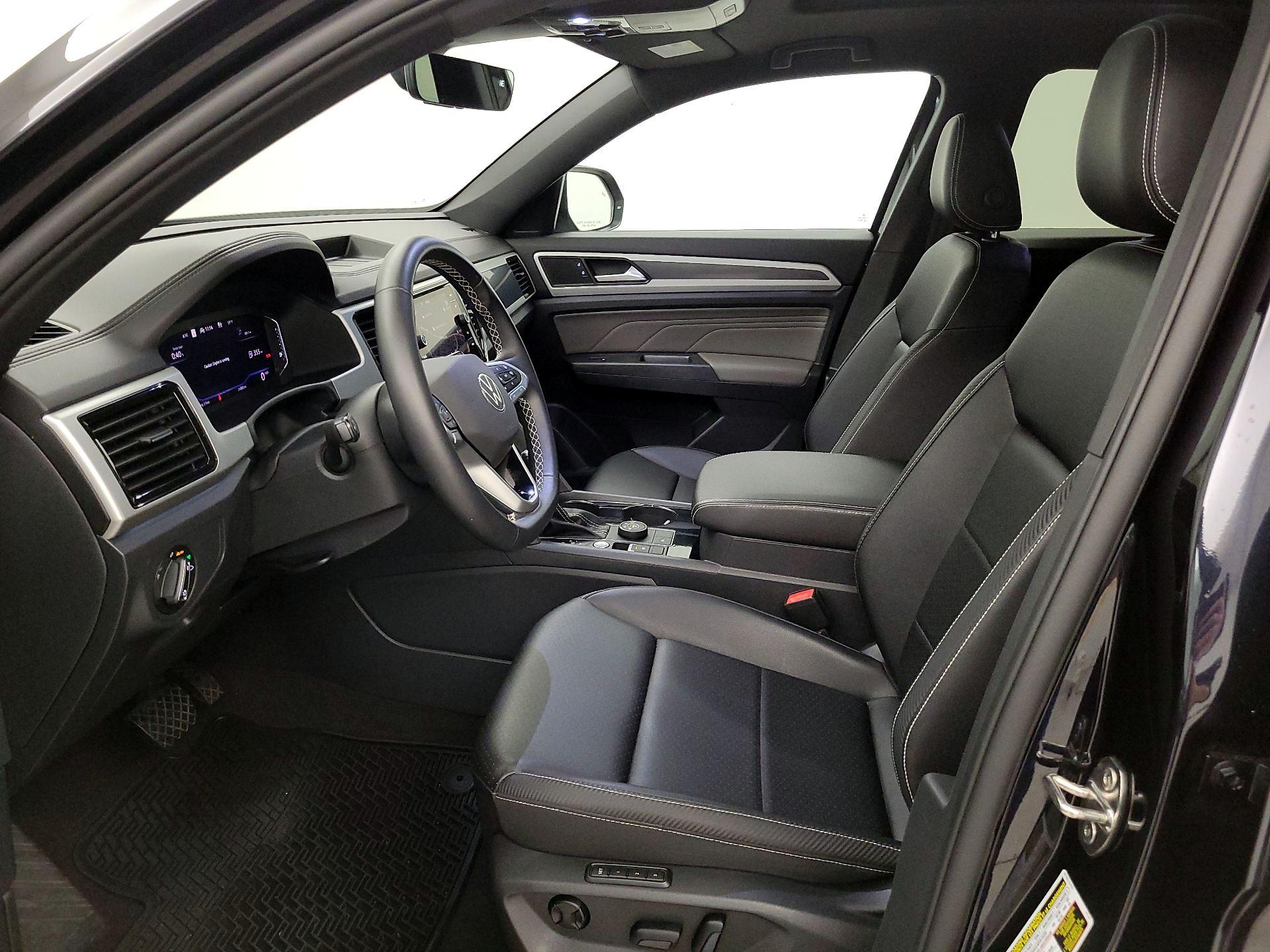 Thumbnail: 2023 Volkswagen Atlas - 11