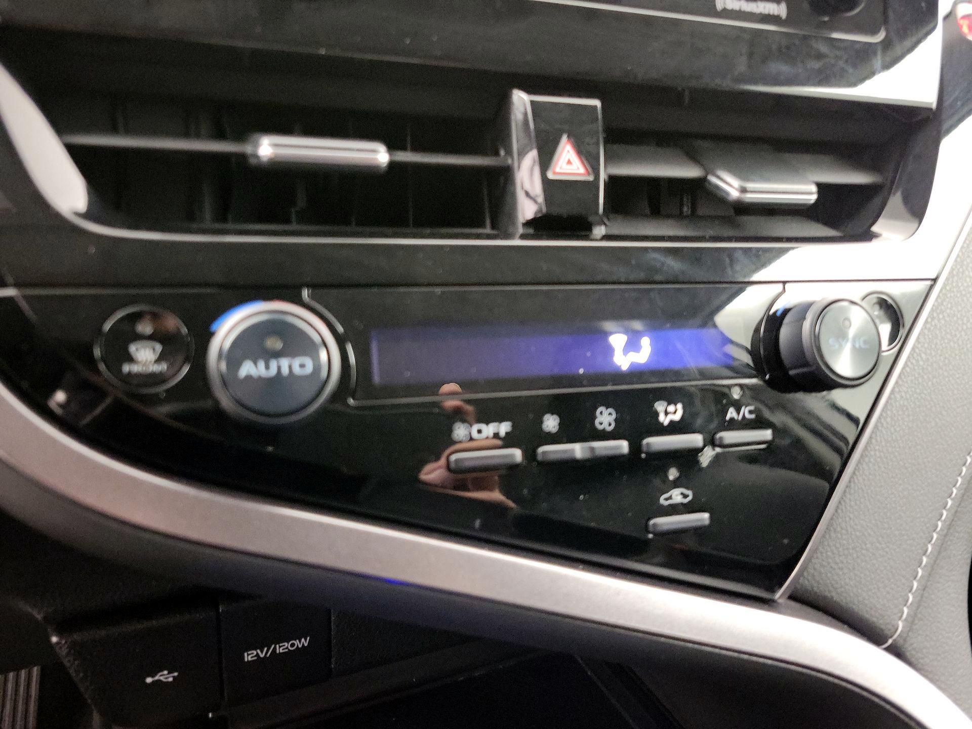 Thumbnail: 2024 Toyota Camry - 16