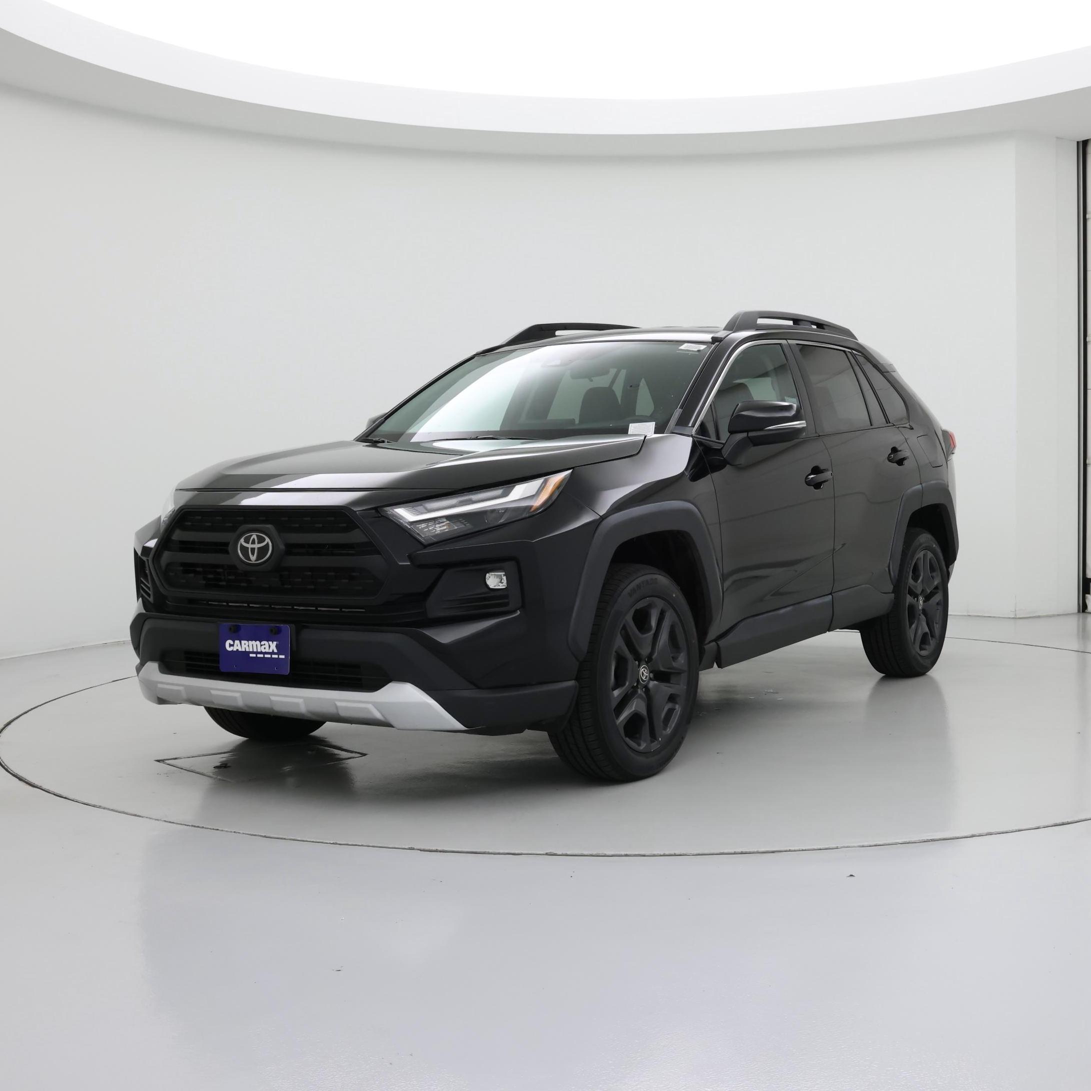 Thumbnail: 2022 Toyota RAV4 - 4