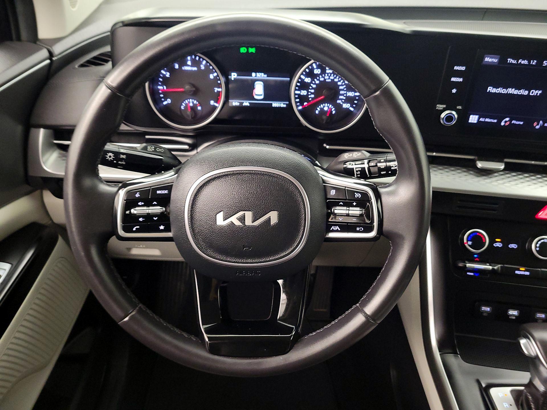 Thumbnail: 2024 Kia Carnival - 10