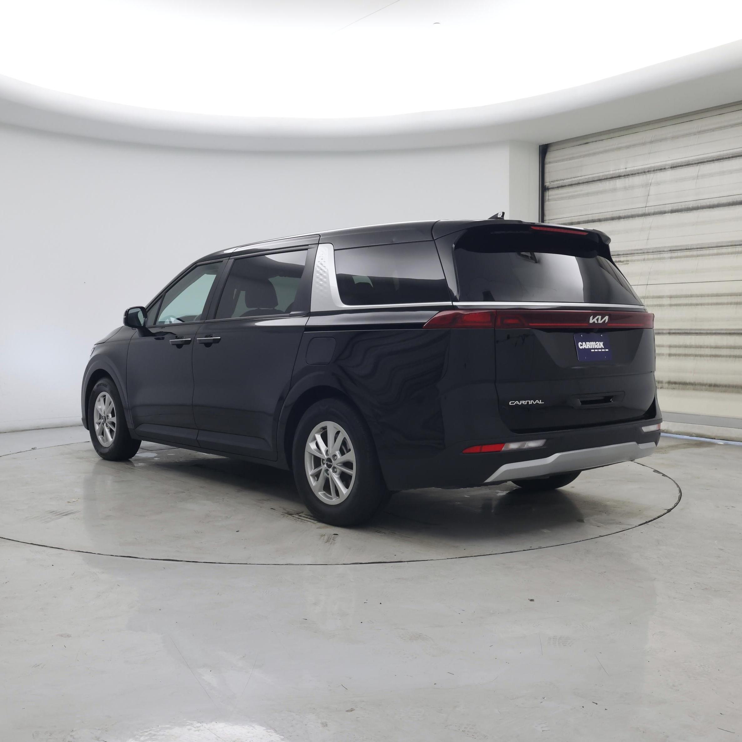 Thumbnail: 2024 Kia Carnival - 2