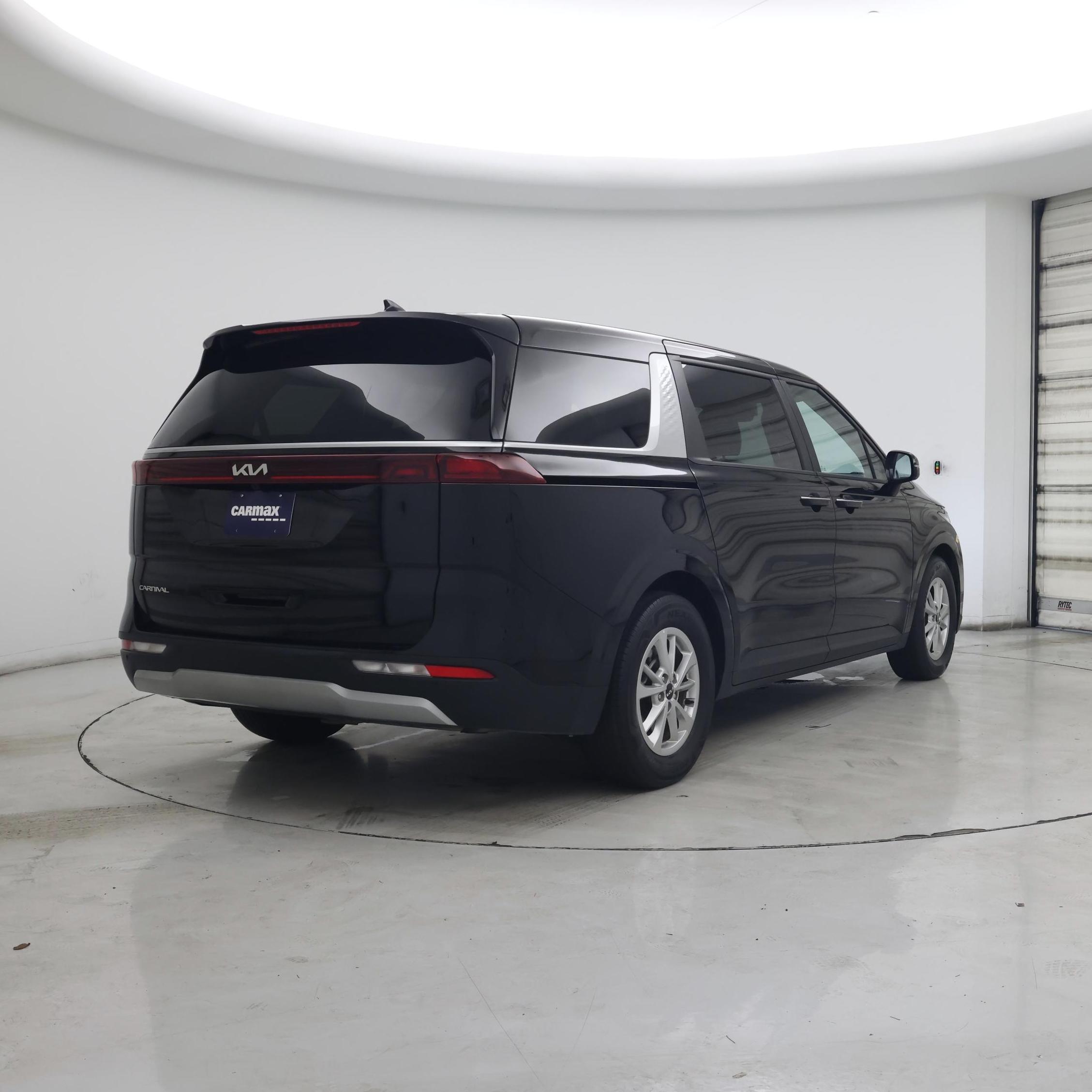 Thumbnail: 2024 Kia Carnival - 8