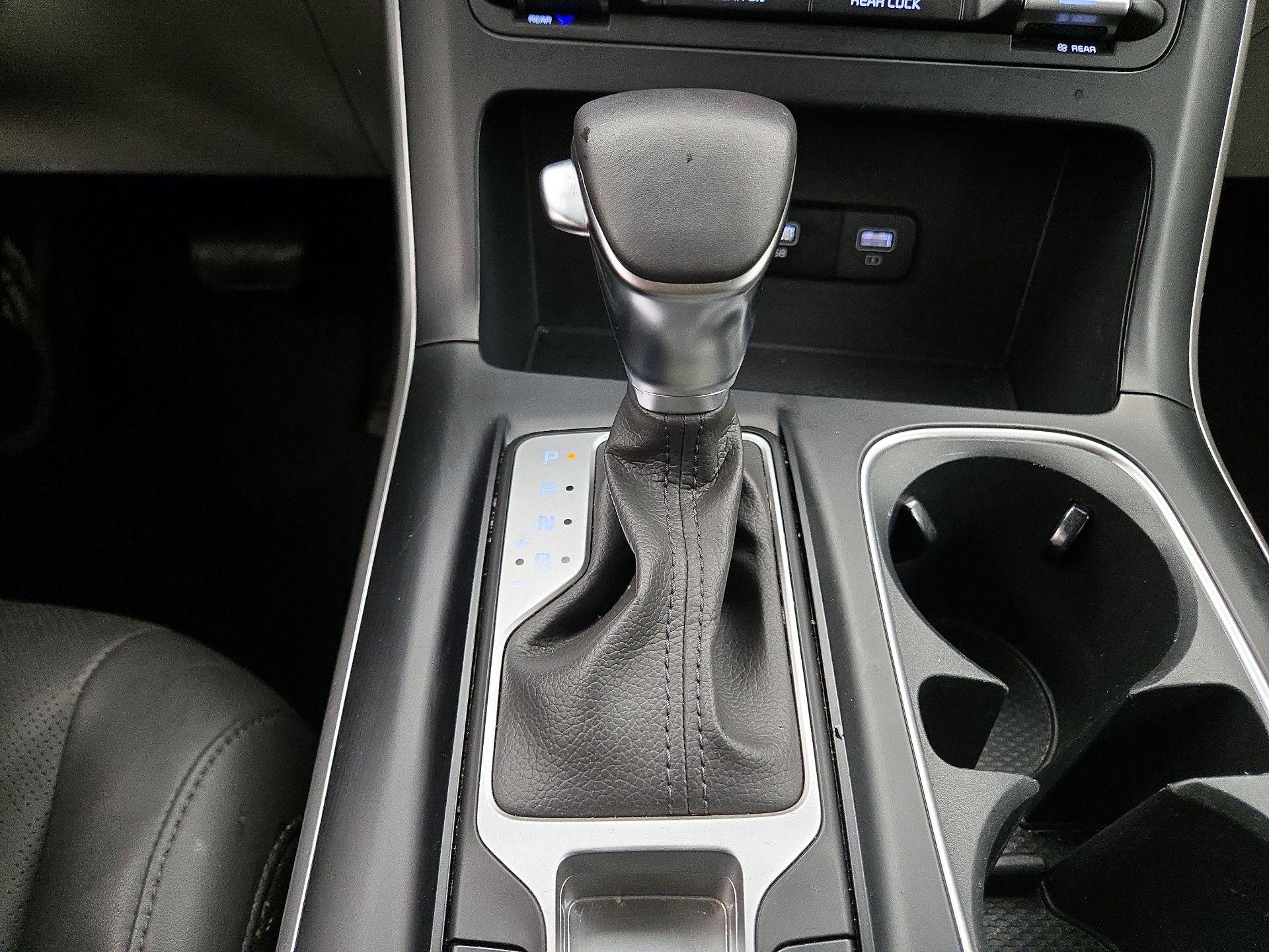 Thumbnail: 2024 Kia Carnival - 17