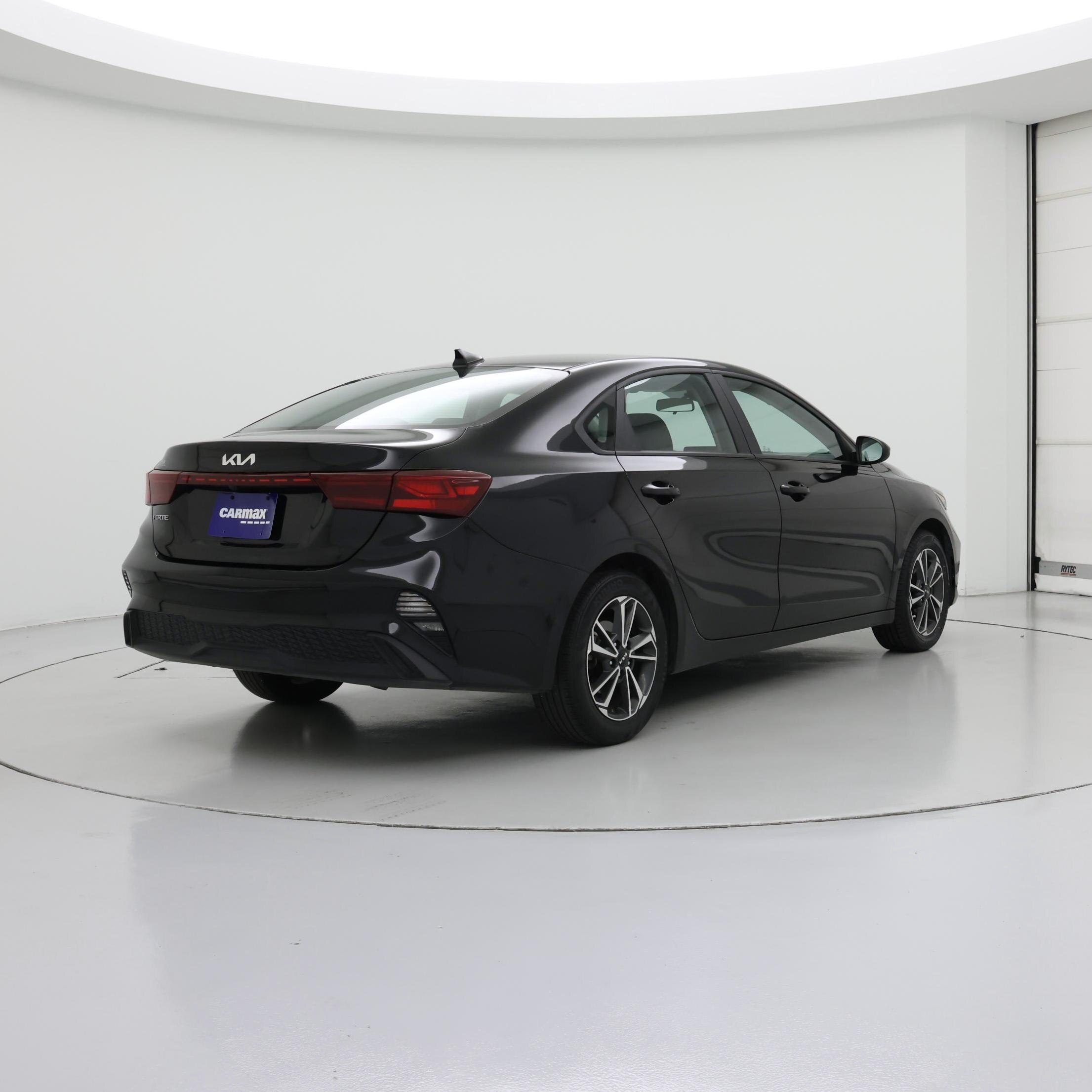 Thumbnail: 2024 Kia Forte - 8