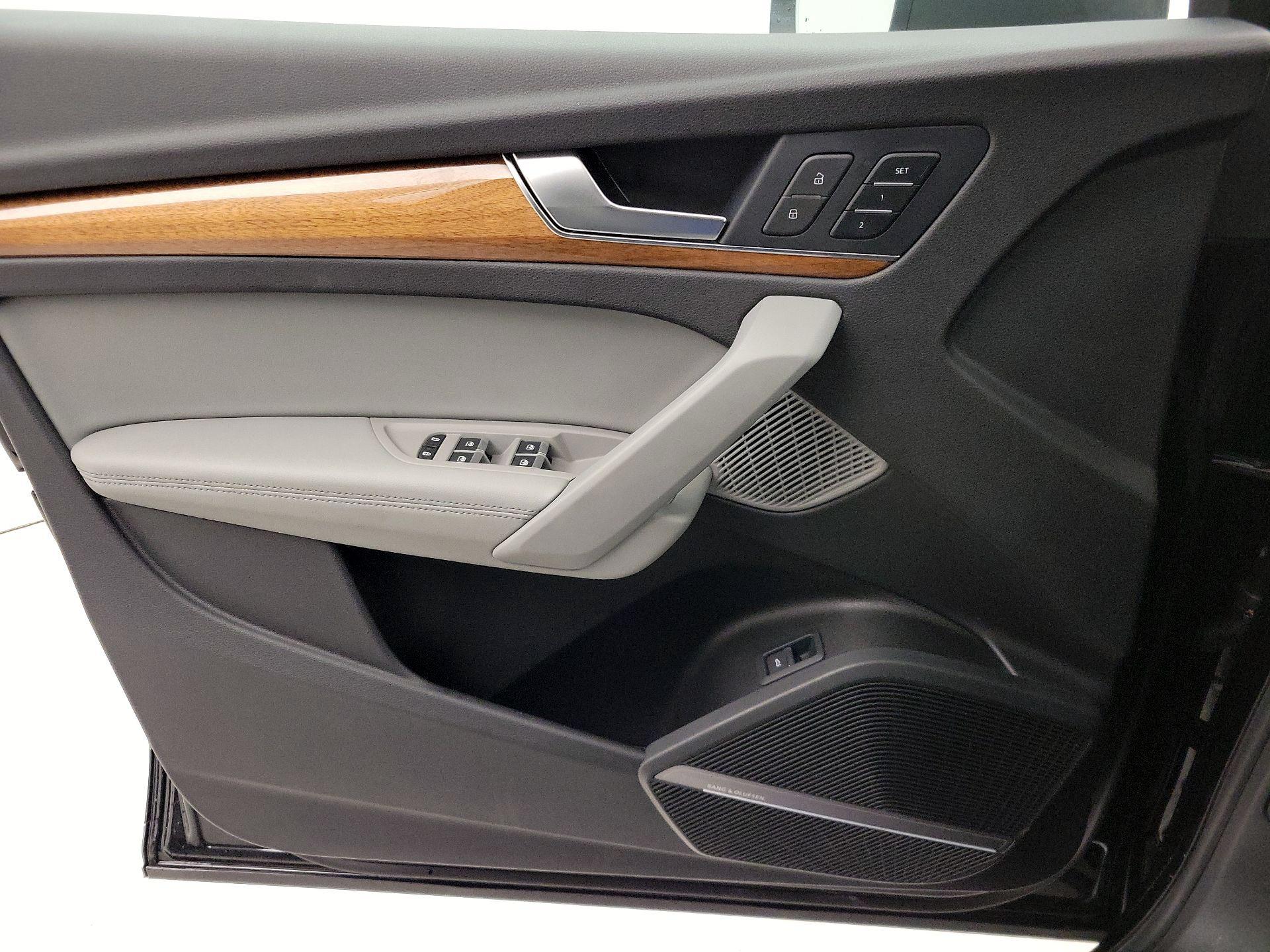 Thumbnail: 2022 Audi Q5 - 12