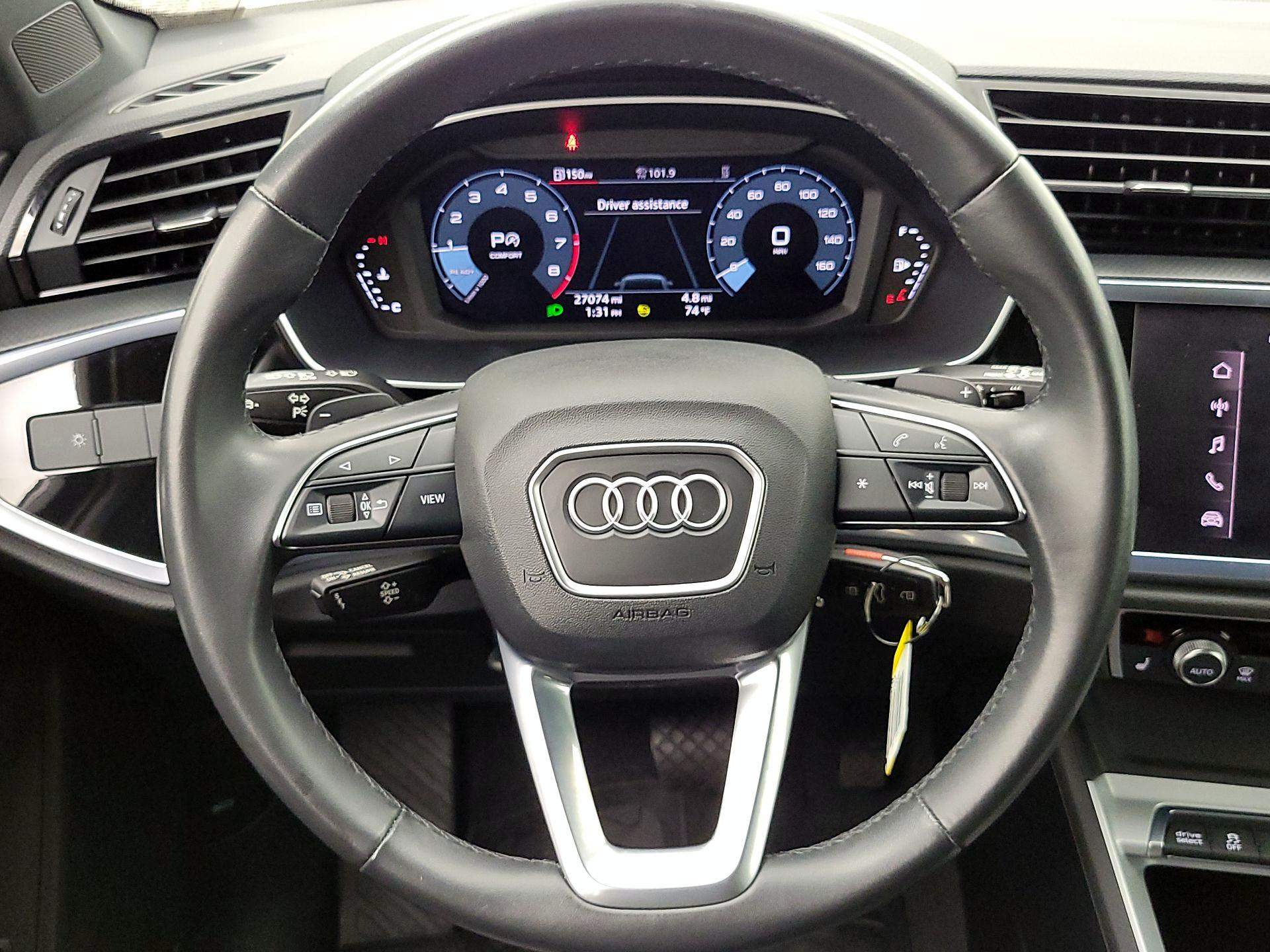 Thumbnail: 2022 Audi Q3 - 10