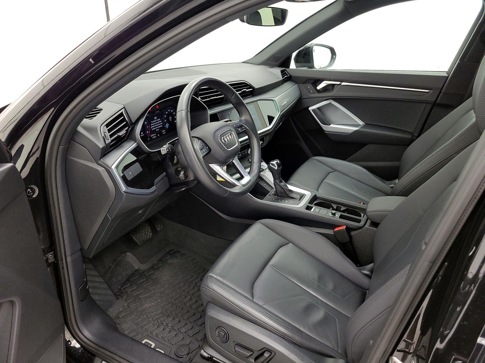 Thumbnail: 2022 Audi Q3 - 11