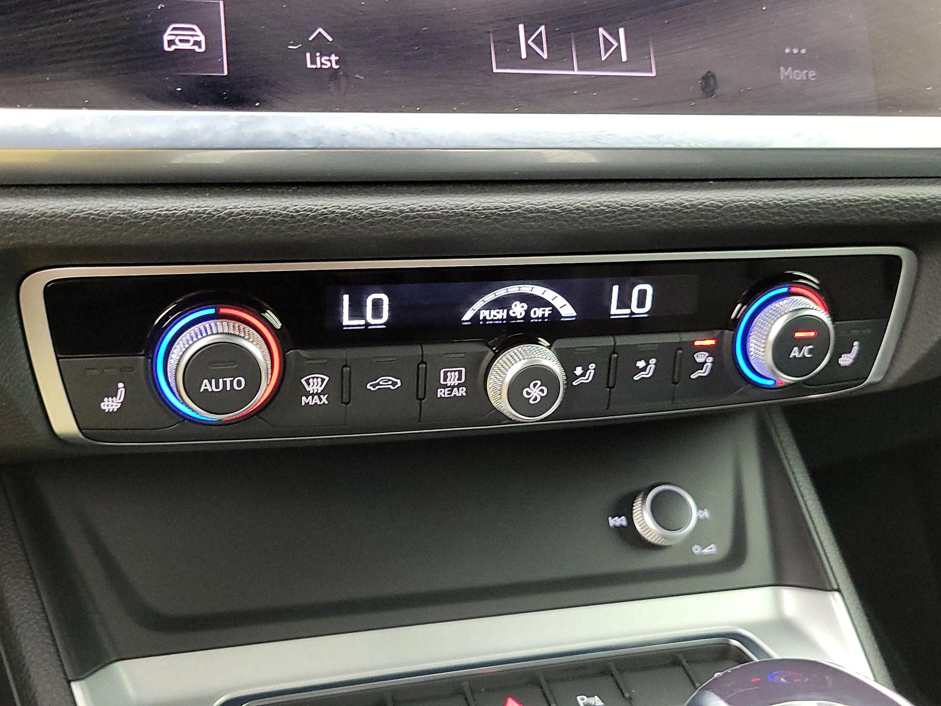 Thumbnail: 2022 Audi Q3 - 16