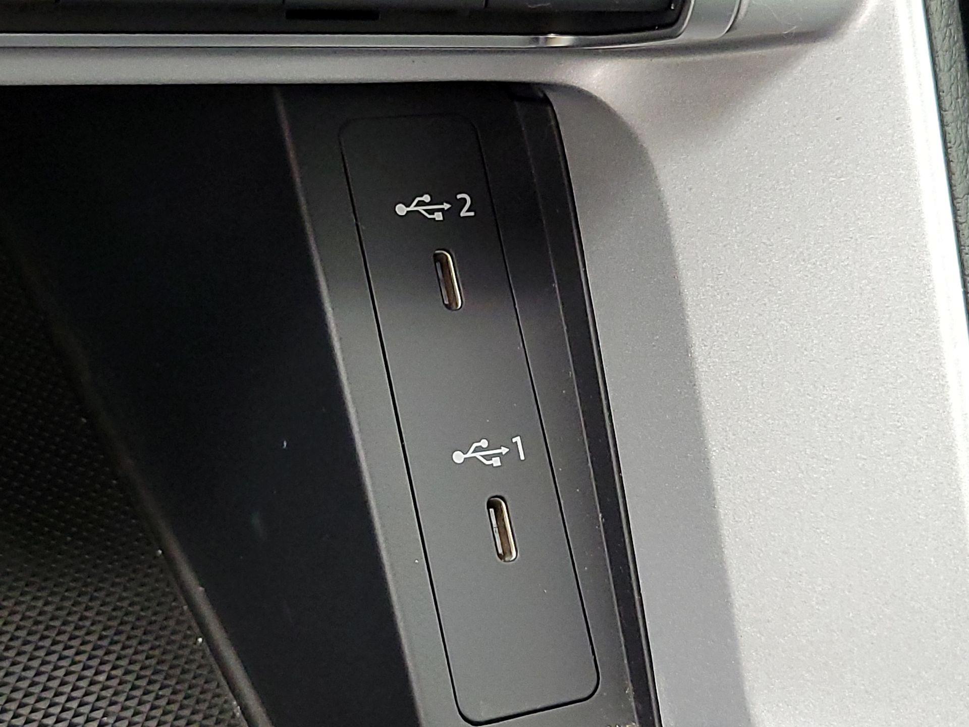 Thumbnail: 2022 Audi Q3 - 18