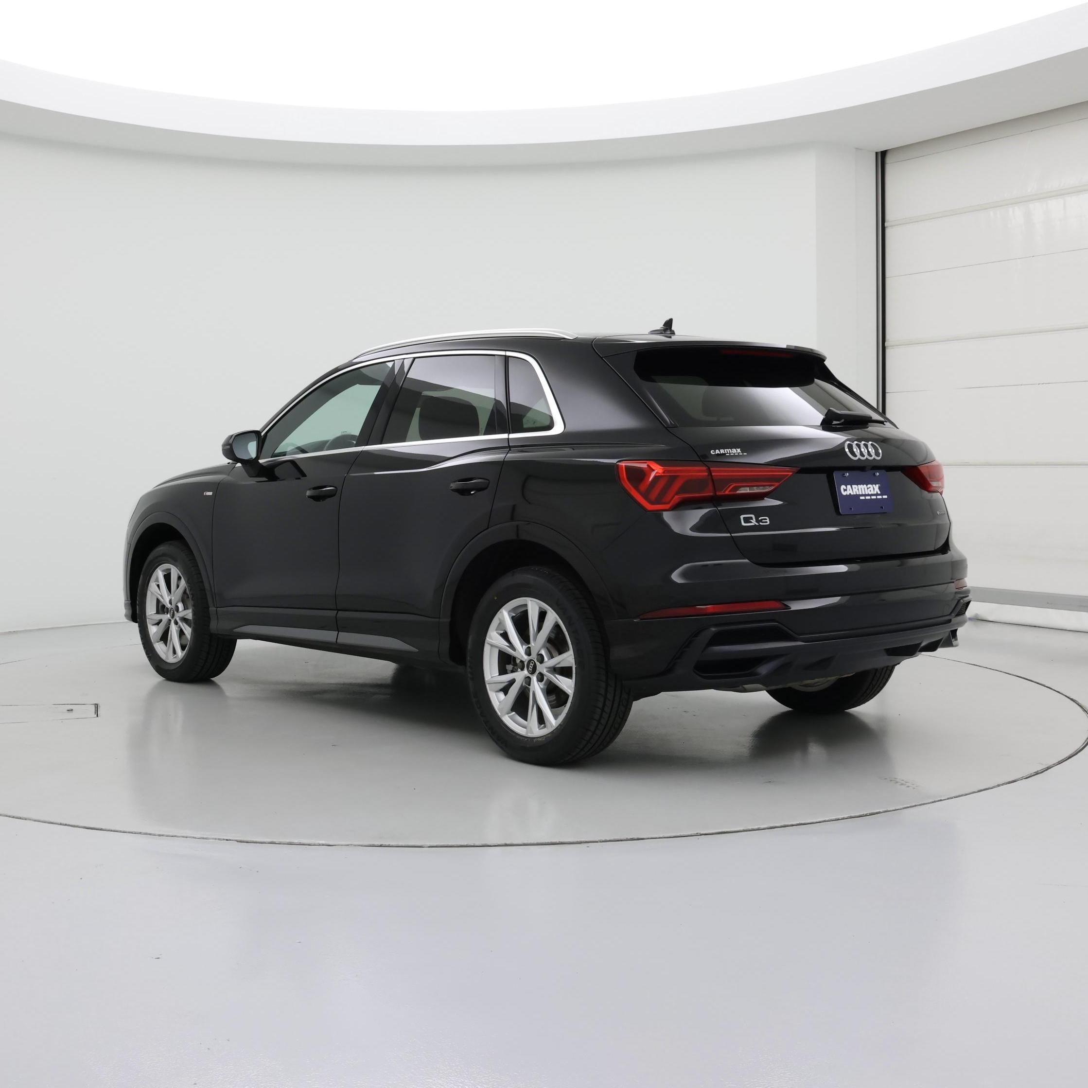 Thumbnail: 2022 Audi Q3 - 2