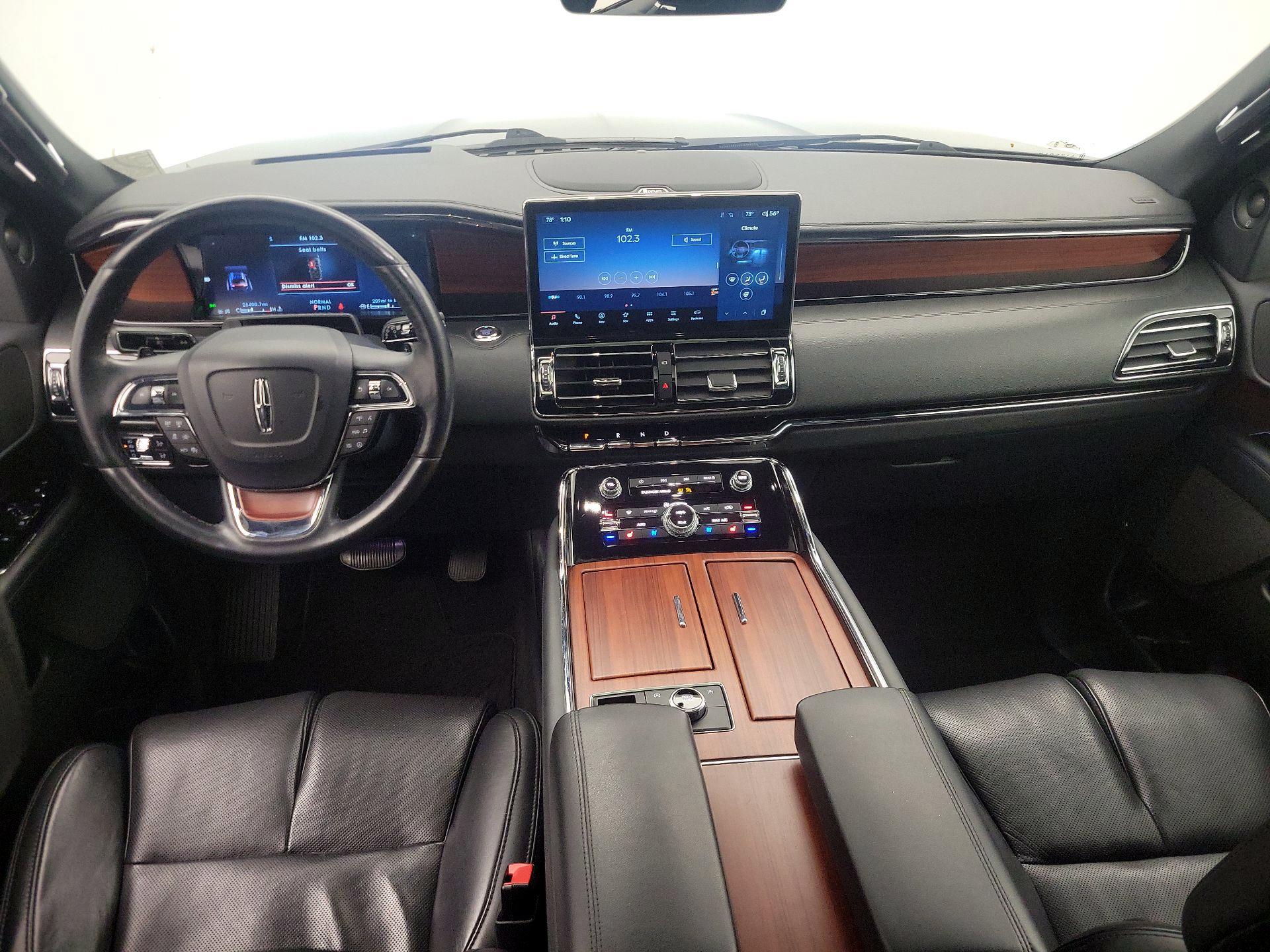 Thumbnail: 2022 Lincoln Navigator - 9