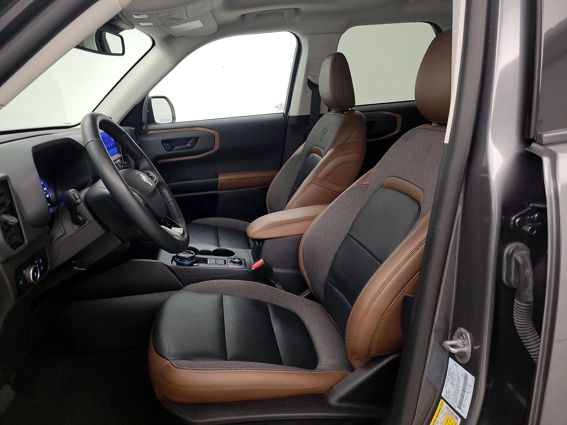 Thumbnail: 2023 Ford Bronco Sport - 11