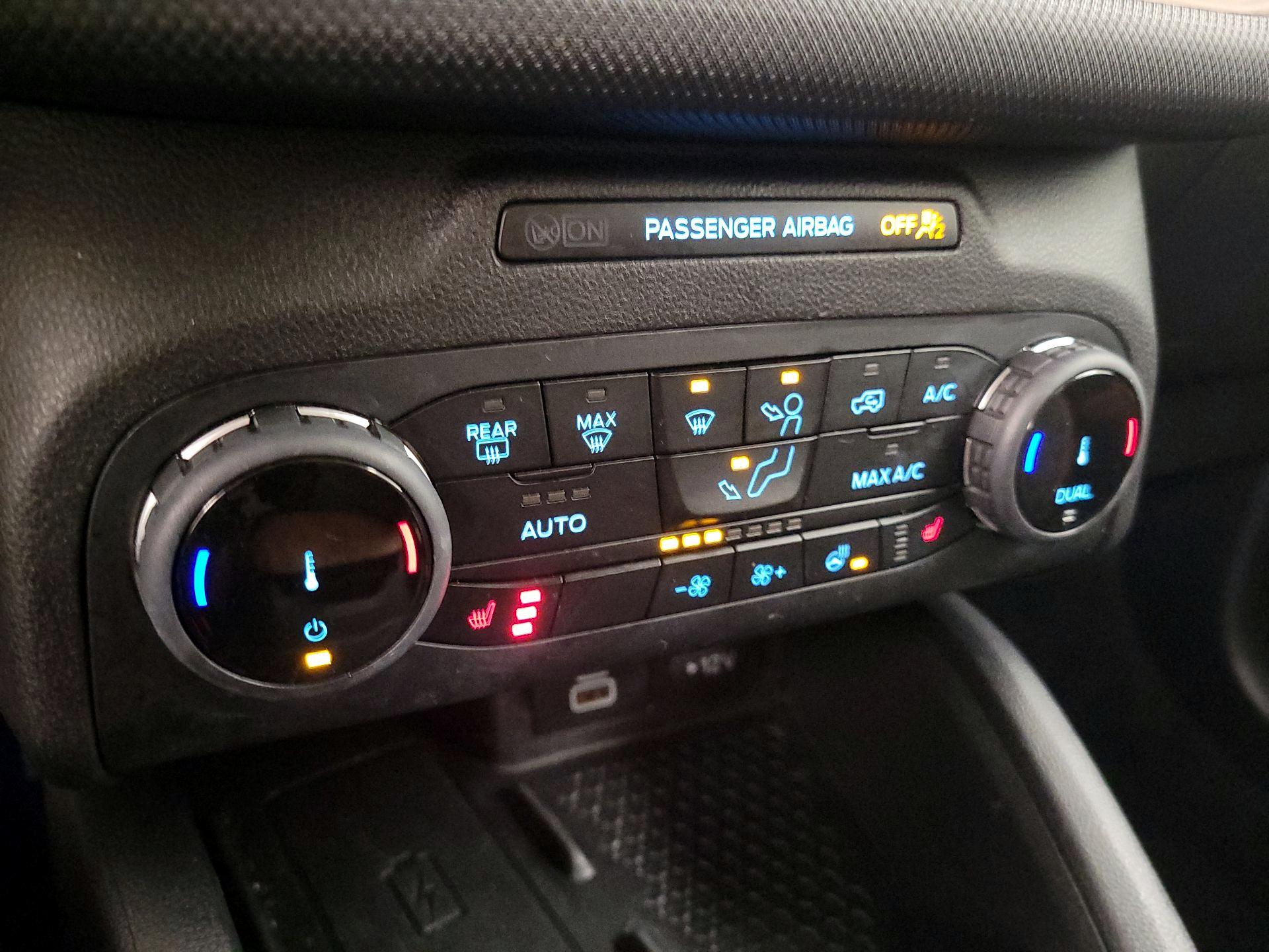 Thumbnail: 2023 Ford Bronco Sport - 15