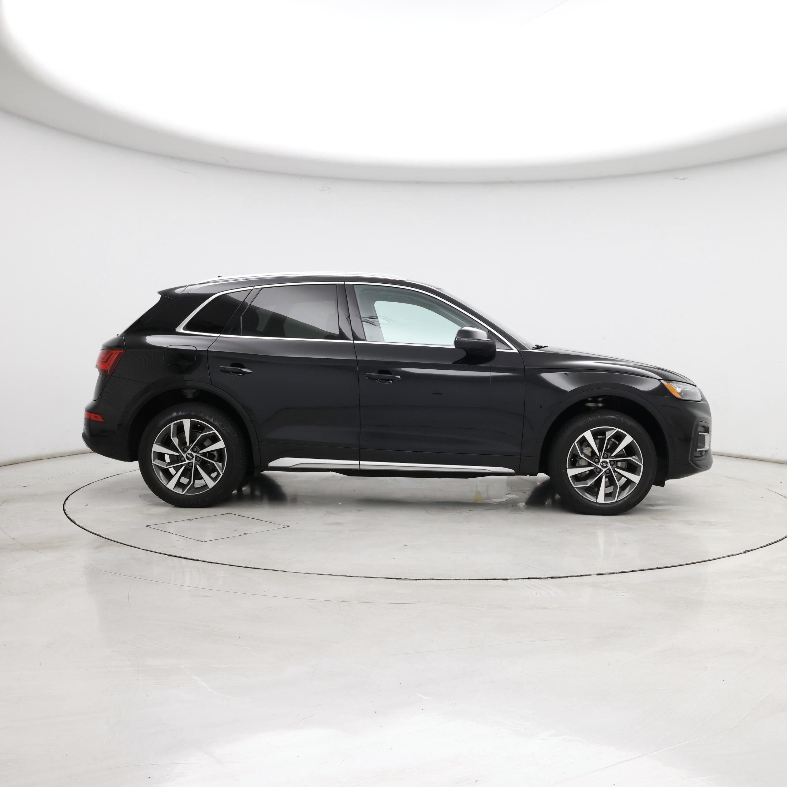 Thumbnail: 2021 Audi Q5 - 7